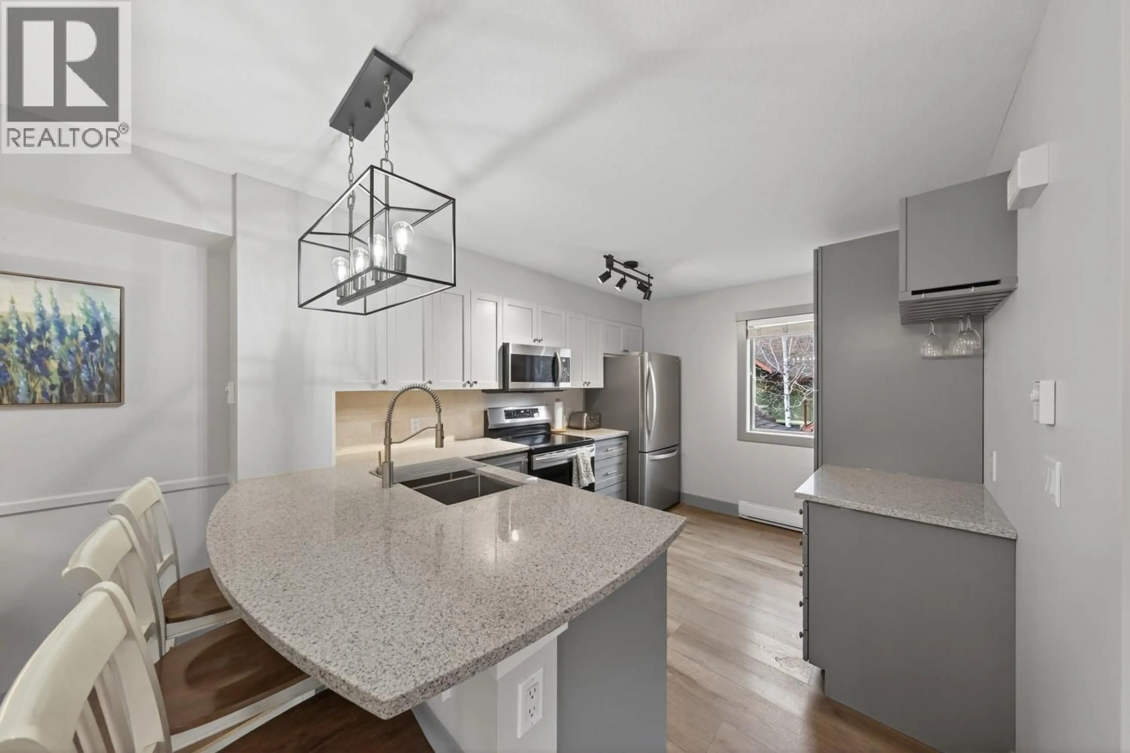 Open concept kitchen, unknown for 3 - 2025 GREYWOLF DRIVE, Panorama British Columbia V0A1T0