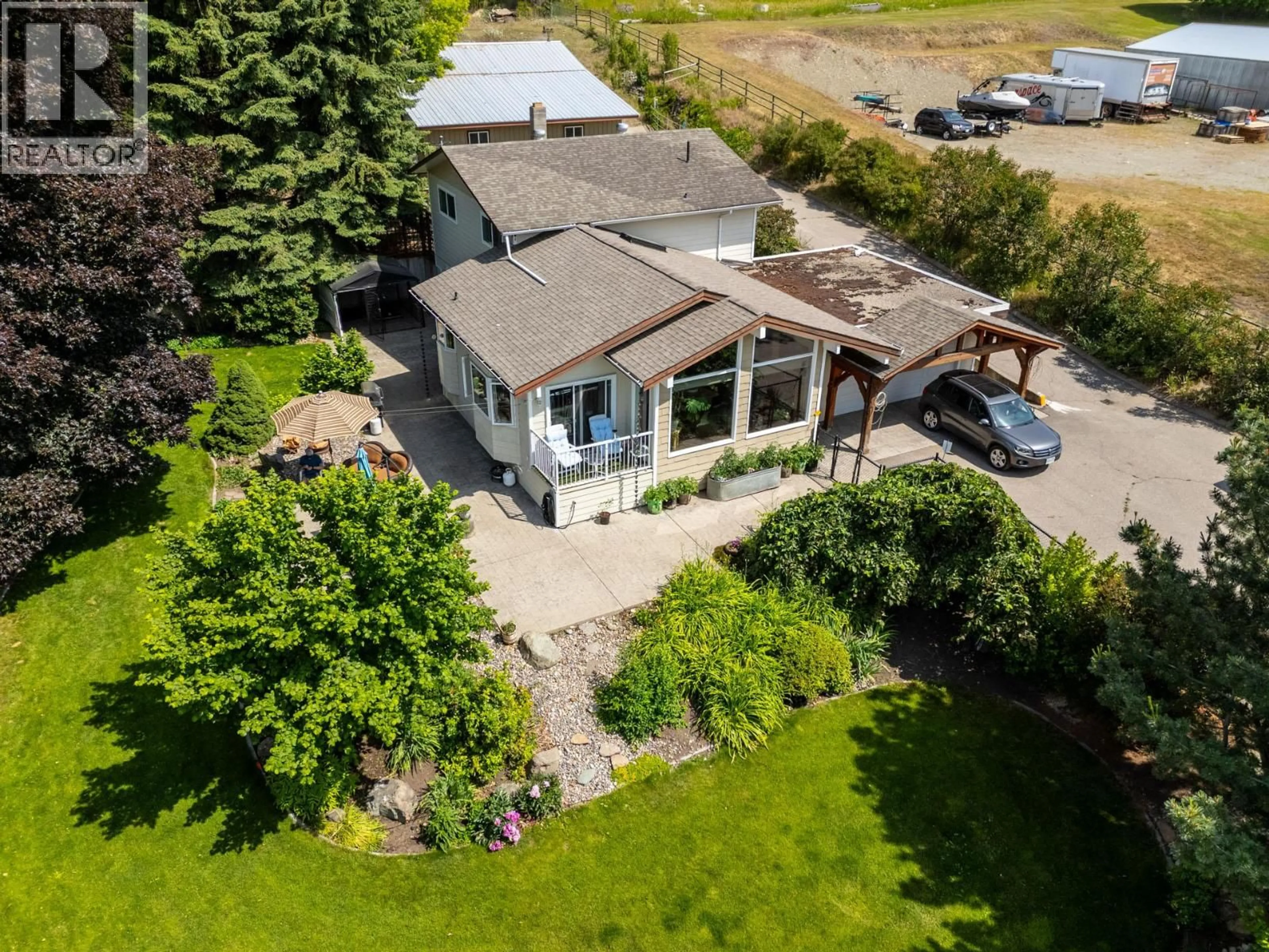 A pic from outside/outdoor area/front of a property/back of a property/a pic from drone, unknown for 6651 BUCHANAN ROAD, Coldstream British Columbia V1B3C6