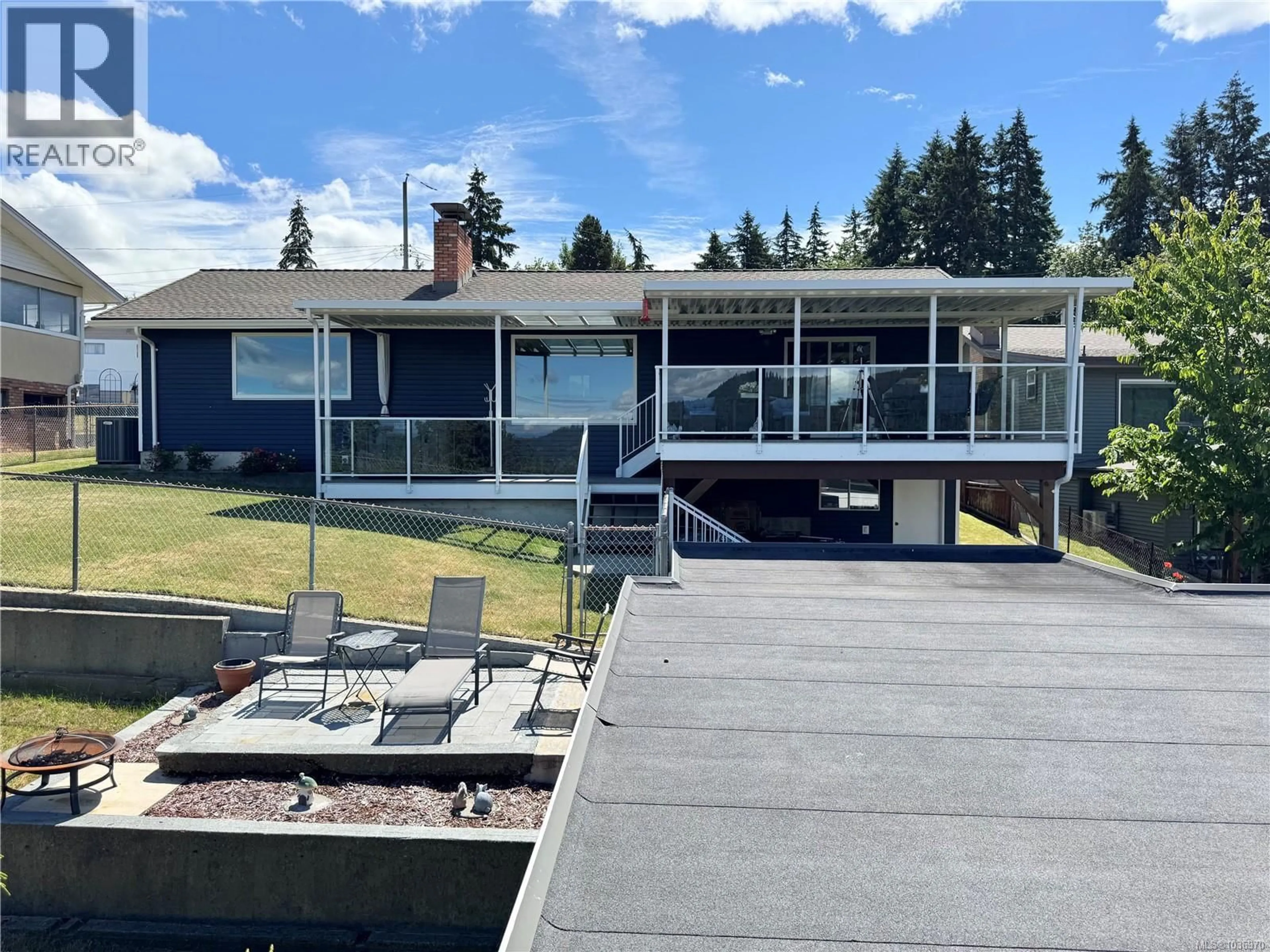 A pic from outside/outdoor area/front of a property/back of a property/a pic from drone, unknown for 2126 RITA ROAD, Port Alberni British Columbia V9Y8T4