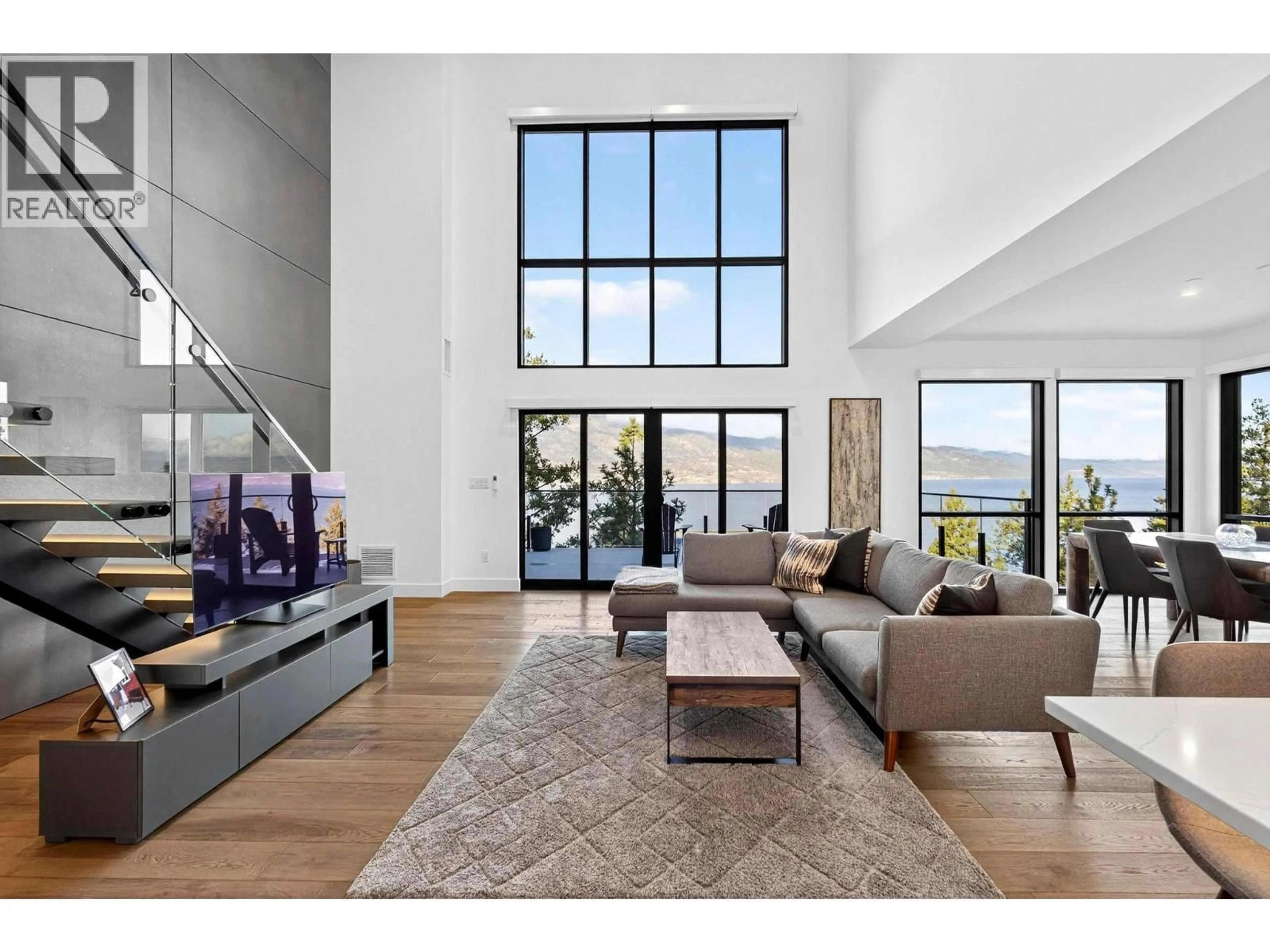 Living room with furniture, unknown for 408 - 3434 MCKINLEY BEACH DRIVE, Kelowna British Columbia V1V0H3