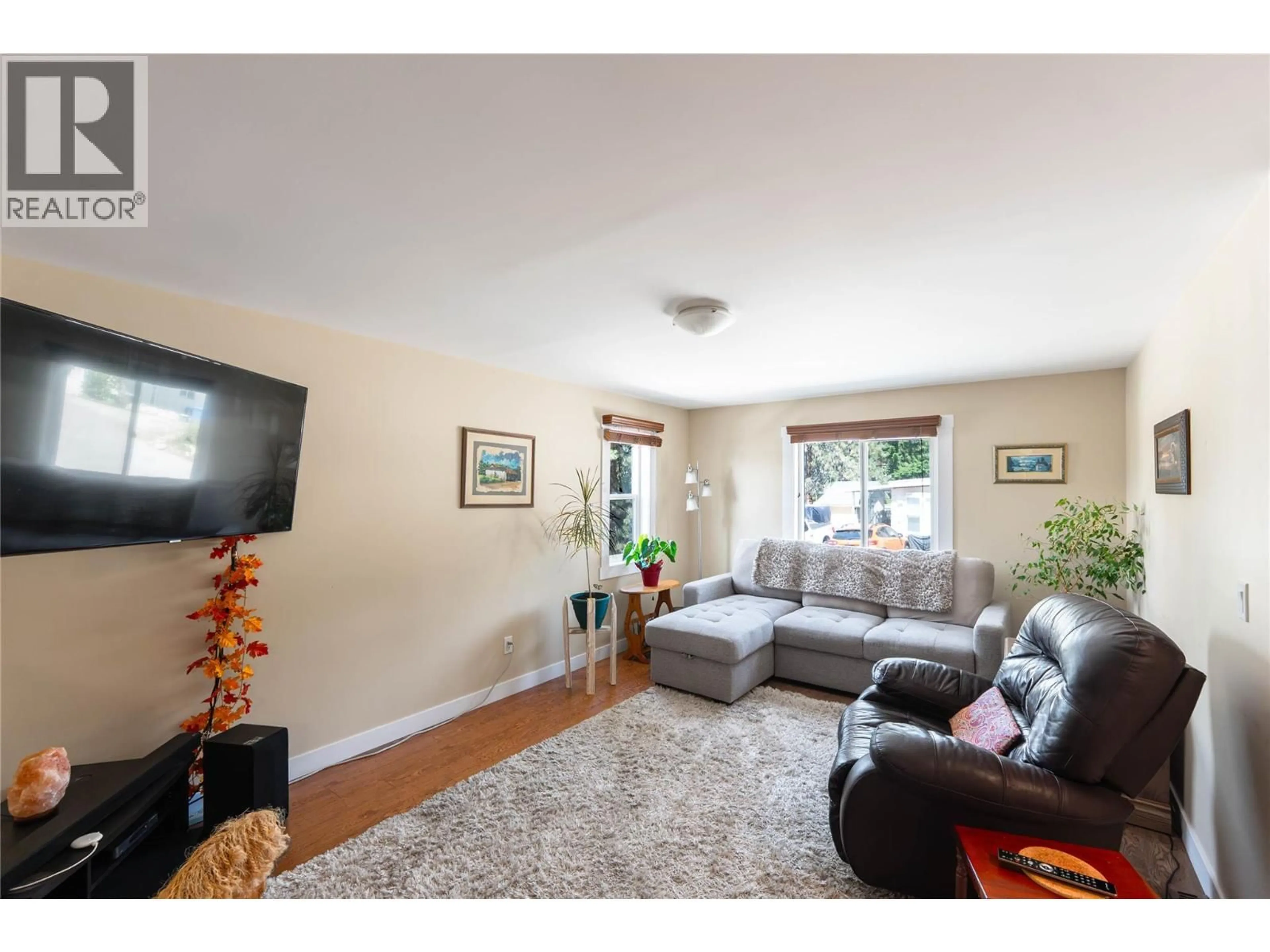 Living room with furniture, unknown for 3 - 1860 BOUCHERIE ROAD, West Kelowna British Columbia V4T1Z9