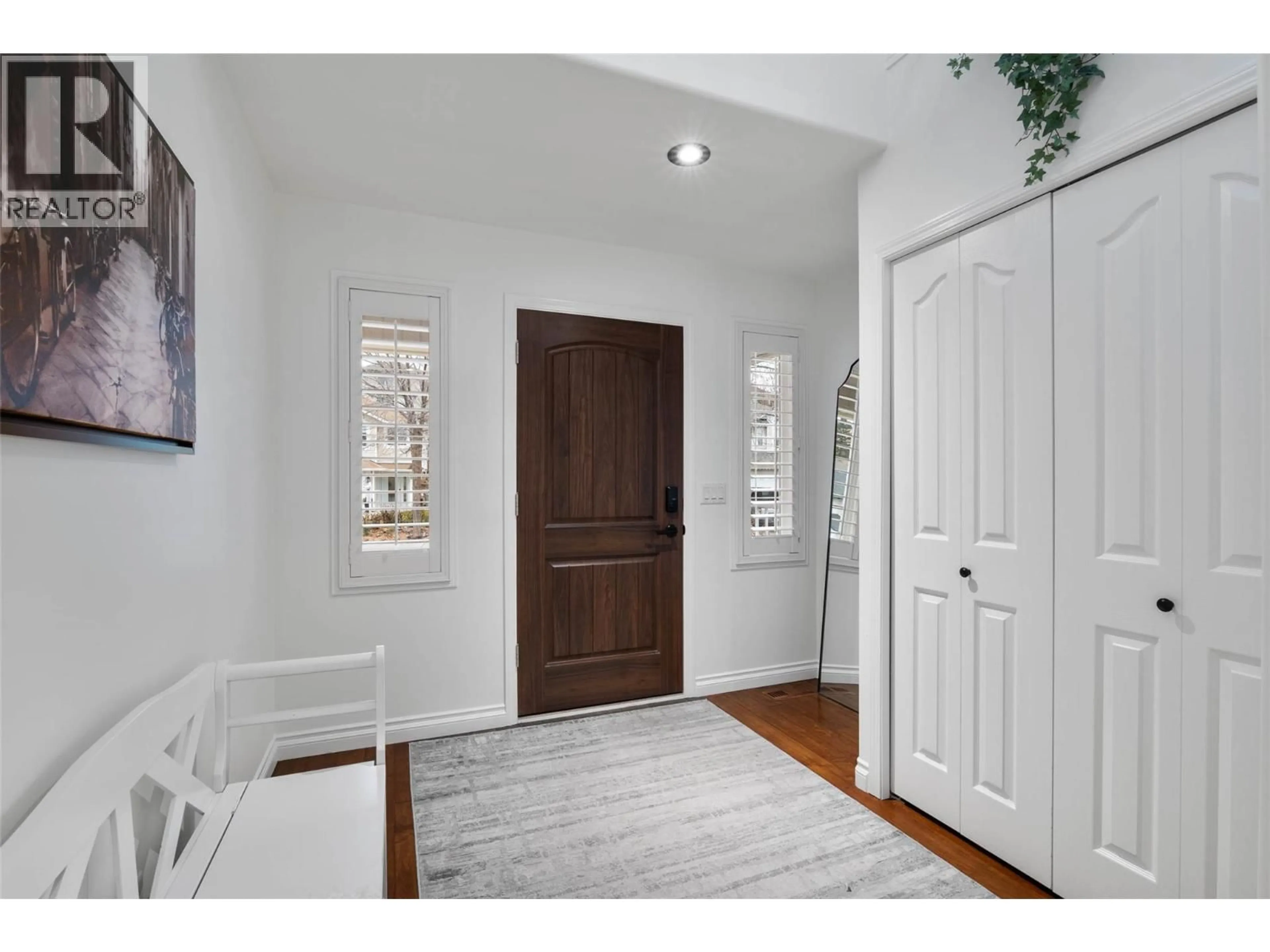 Indoor entryway for 2345 BRAMBLE LANE, Kamloops British Columbia V1S1Y6