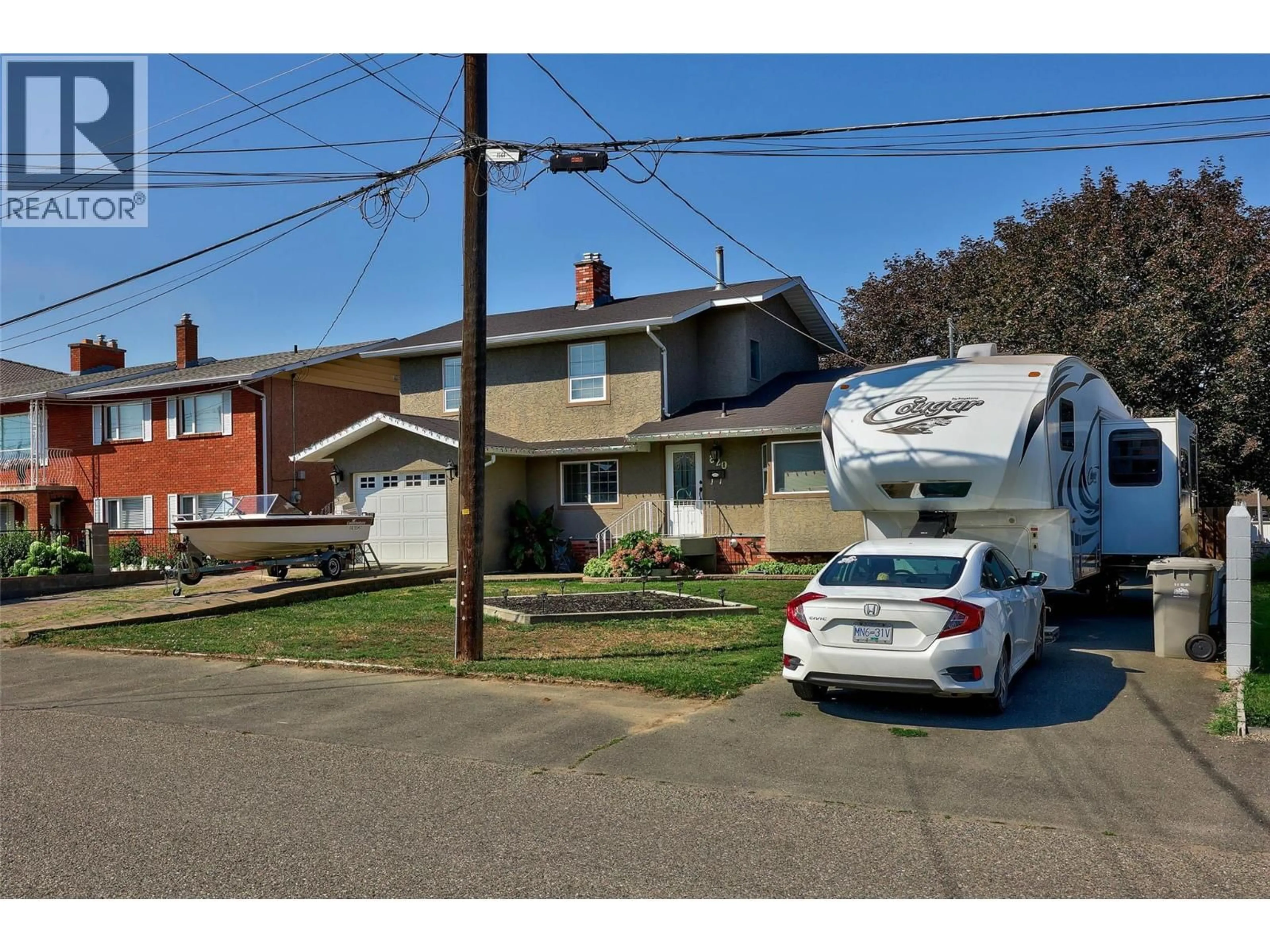 Unknown for 820 OLLEK STREET, Kamloops British Columbia V2B5A9