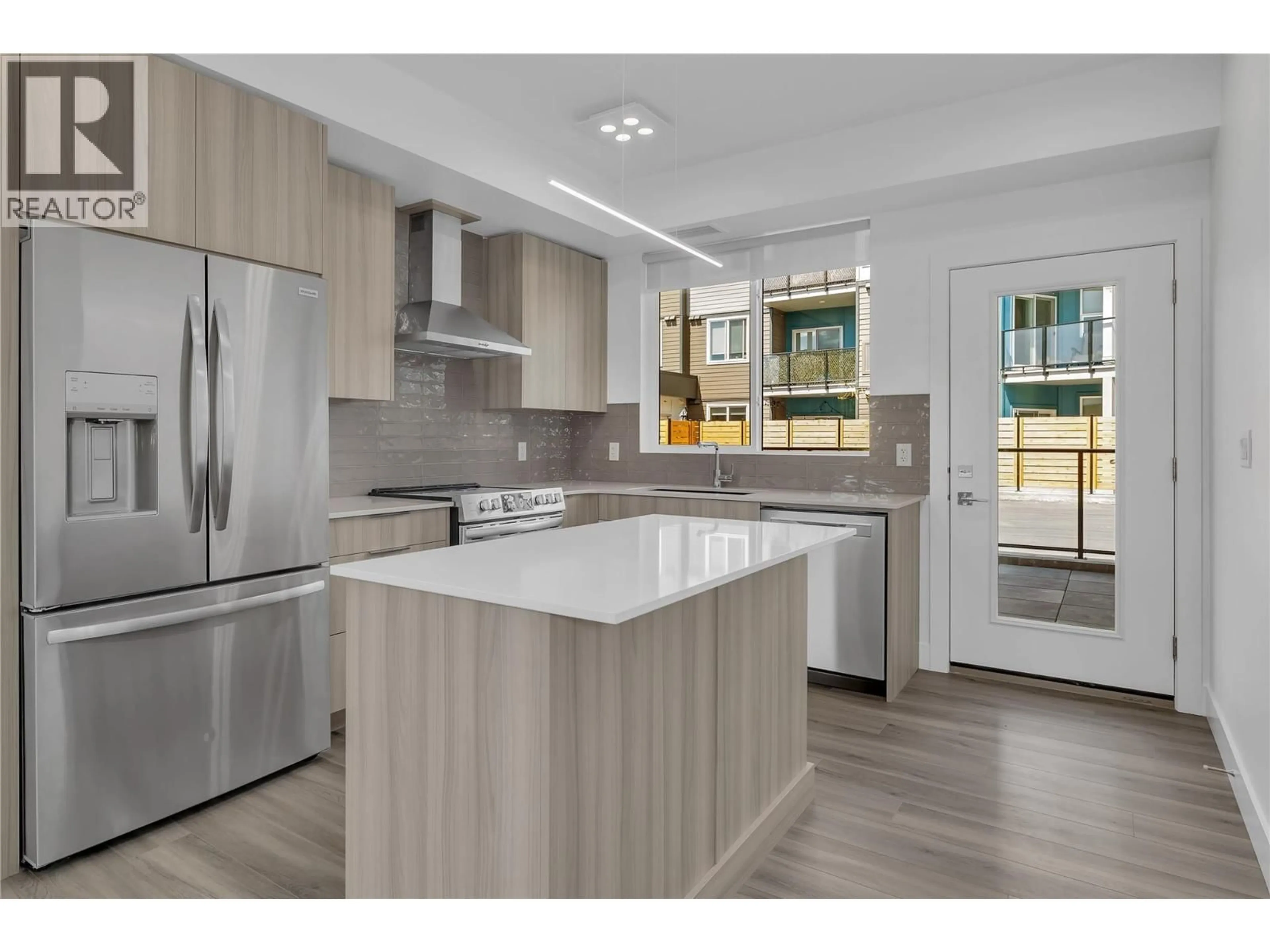 Open concept kitchen, unknown for 103C - 3642 MISSION SPRINGS DRIVE, Kelowna British Columbia V1W0E1