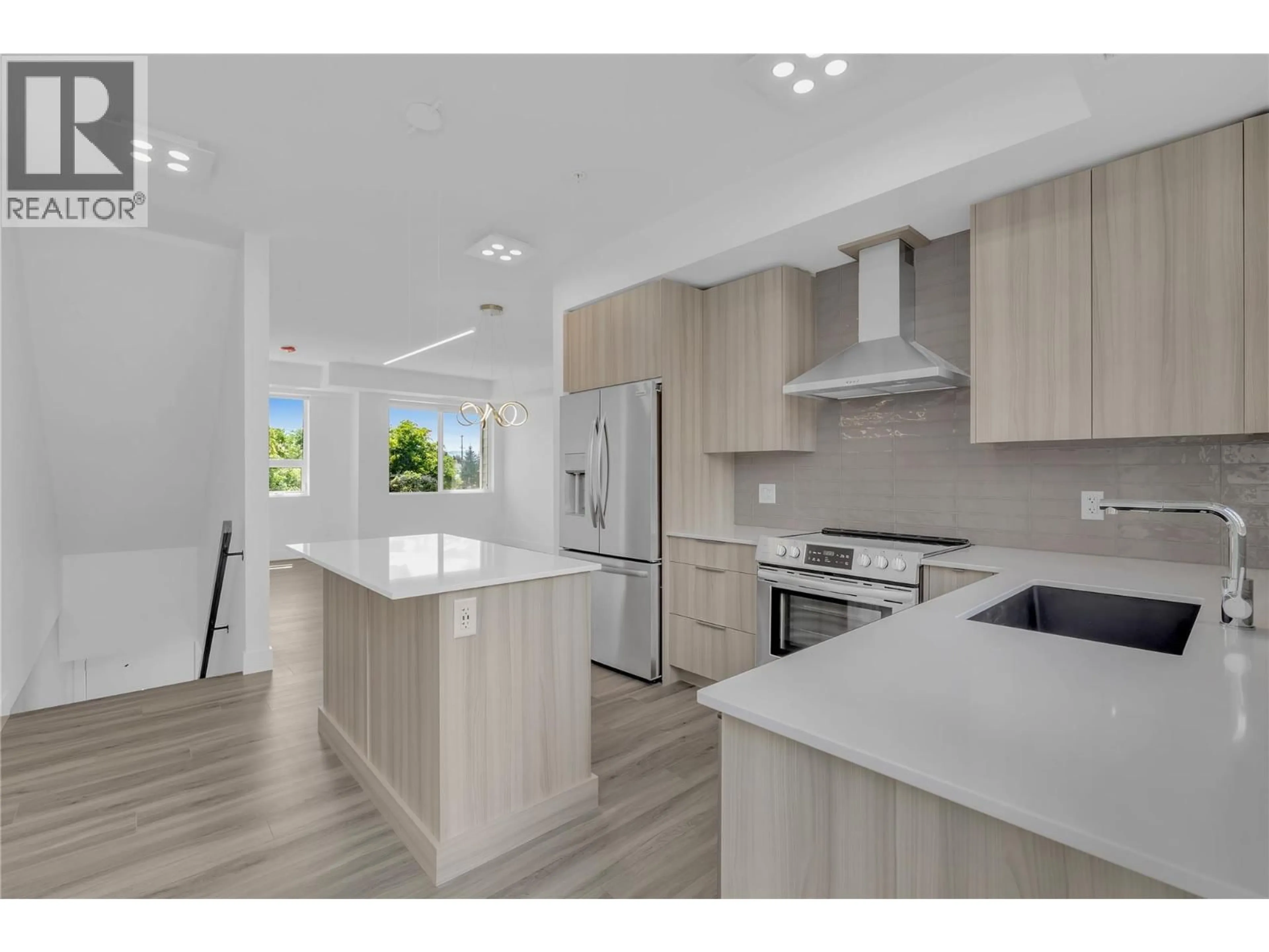 Open concept kitchen, unknown for 103C - 3642 MISSION SPRINGS DRIVE, Kelowna British Columbia V1W0E1