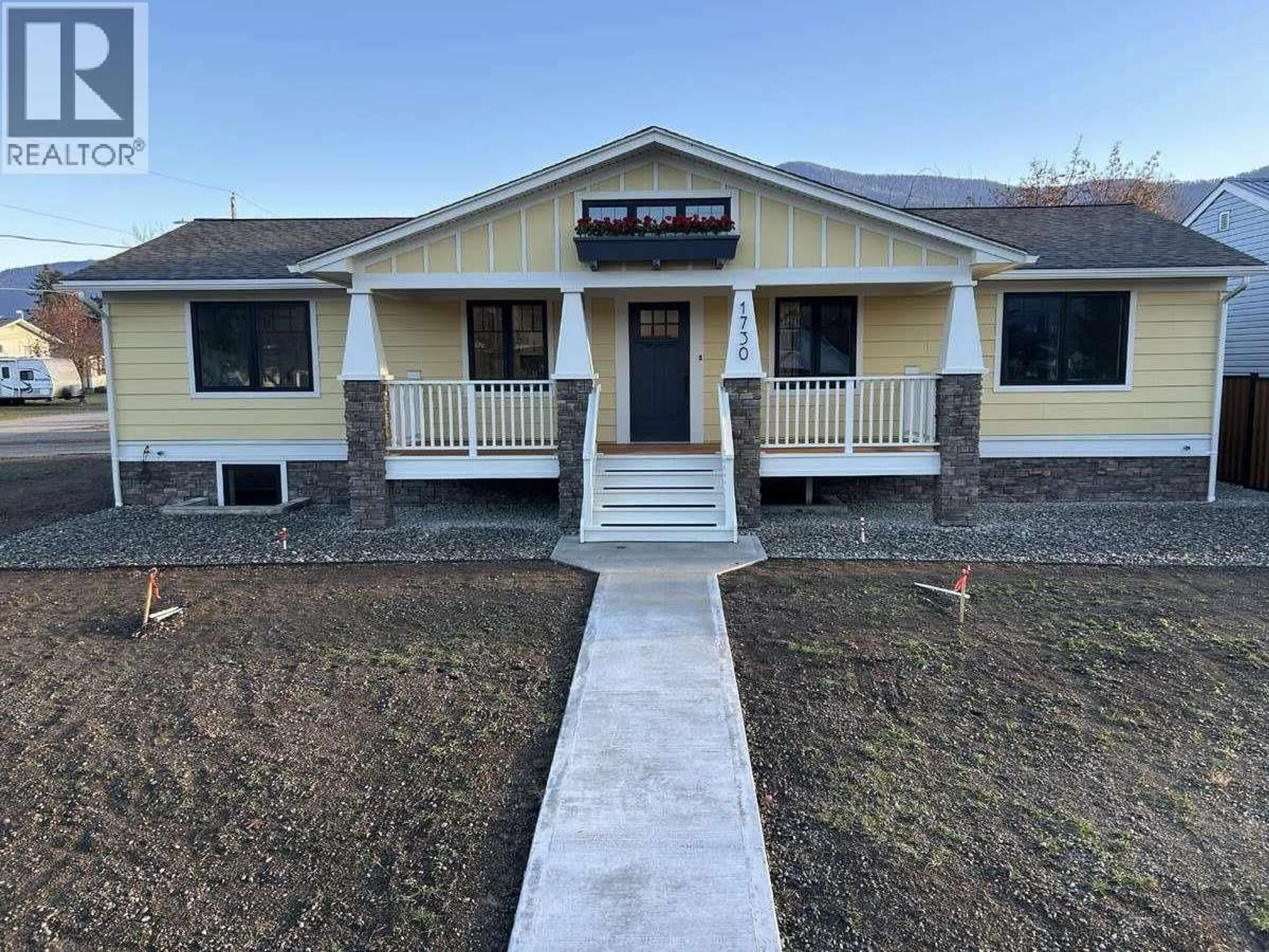 Home with vinyl exterior material, building for 1730 68TH AVENUE, Grand Forks British Columbia V0H1H0