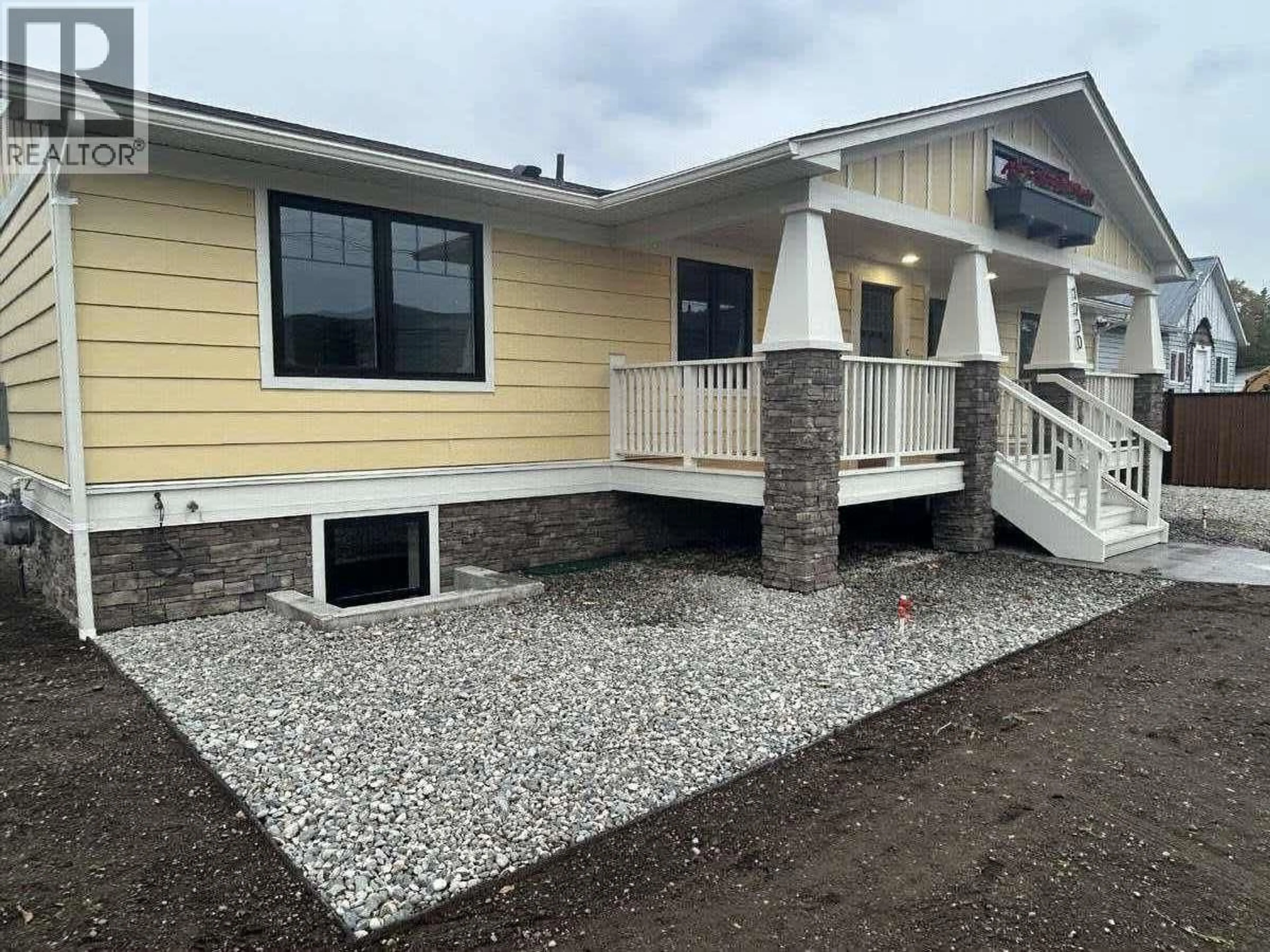 Home with vinyl exterior material, unknown for 1730 68TH AVENUE, Grand Forks British Columbia V0H1H0