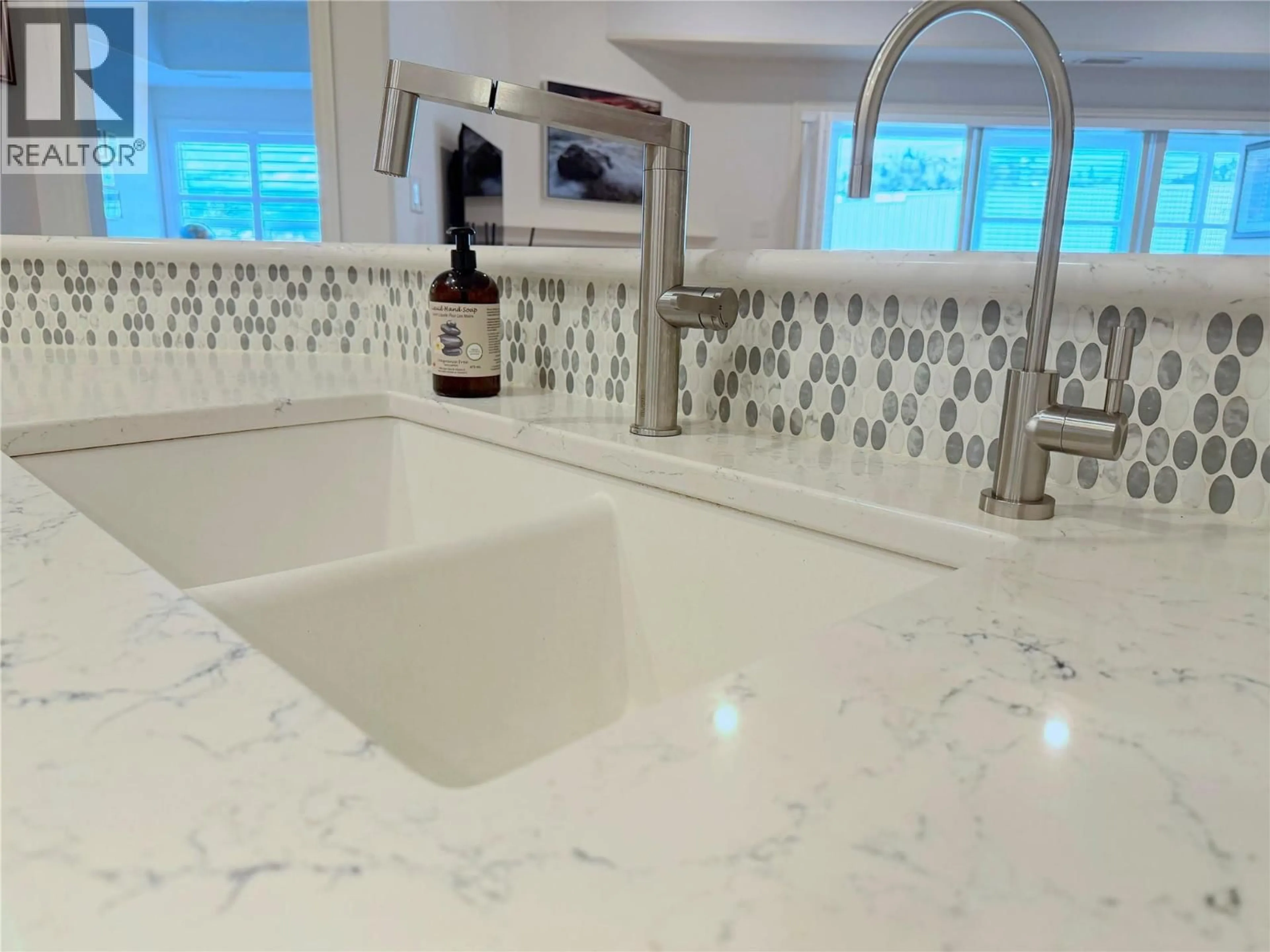 Contemporary kitchen, ceramic/tile floor for 315 - 1961 DURNIN ROAD, Kelowna British Columbia V1X7Y6