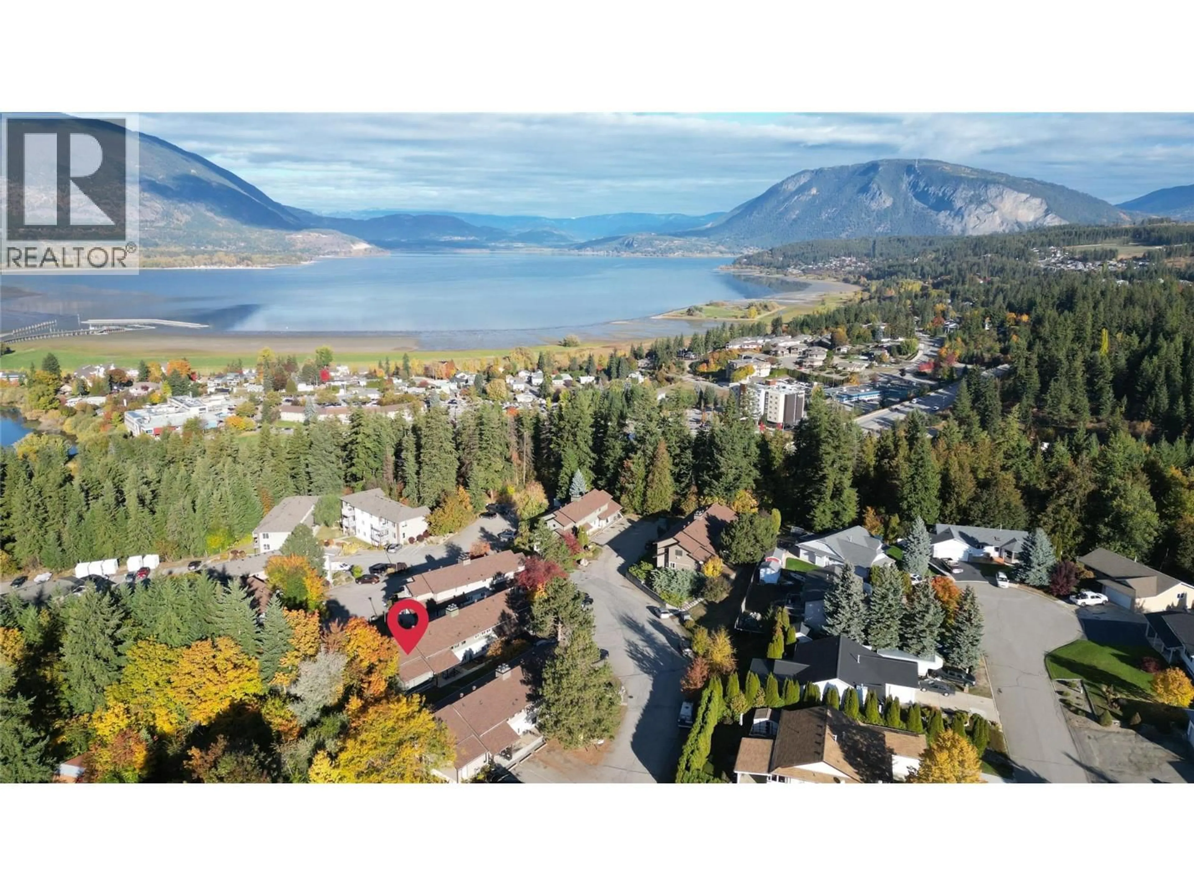 A pic from outside/outdoor area/front of a property/back of a property/a pic from drone, mountain view for 503 - 1451 1 AVENUE NORTHEAST, Salmon Arm British Columbia V1E1N8