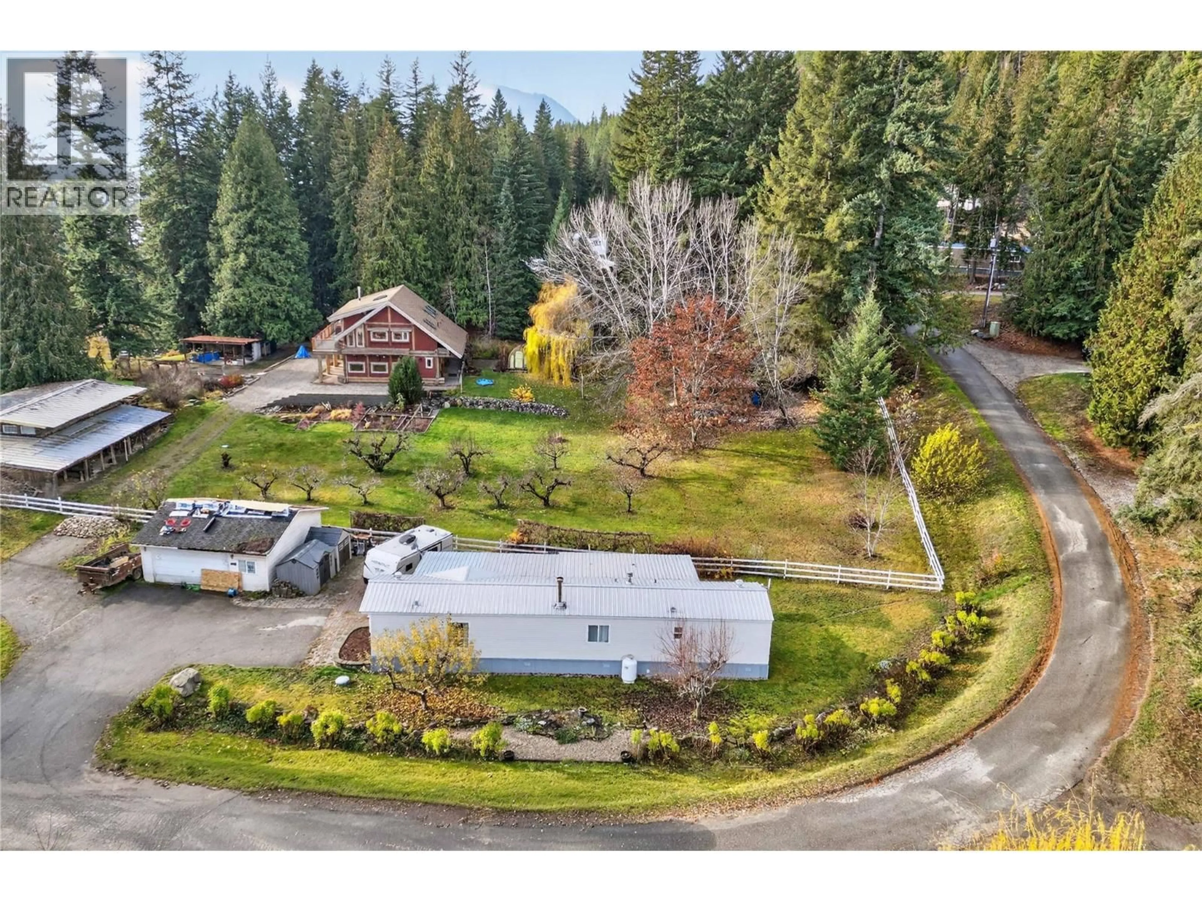 A pic from outside/outdoor area/front of a property/back of a property/a pic from drone, unknown for 17 - 2036 SOLSQUA SICAMOUS ROAD, Sicamous British Columbia V0E2V4