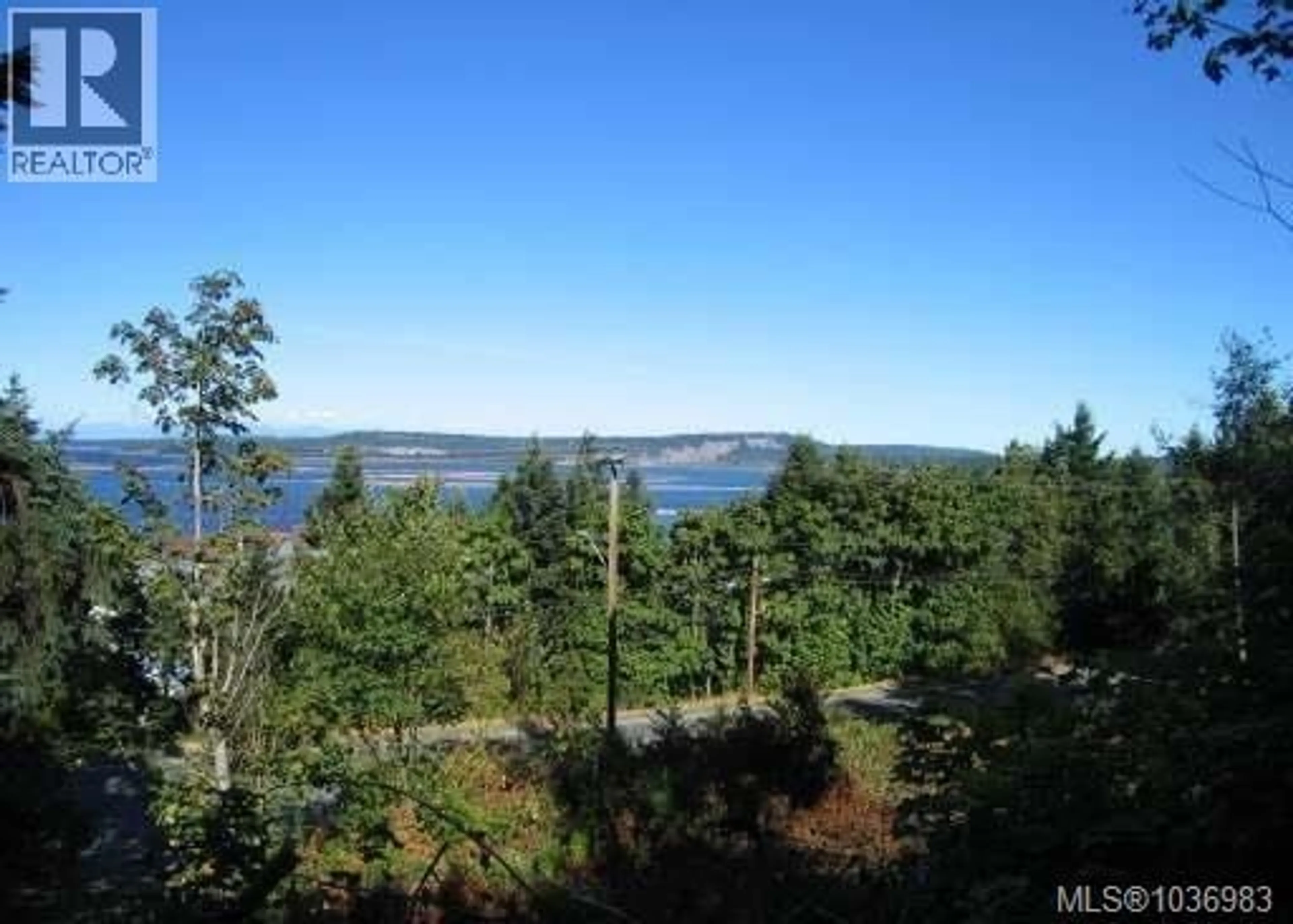 A pic from outside/outdoor area/front of a property/back of a property/a pic from drone, water/lake/river/ocean view for 2 - 911 HALIBURTON STREET, Nanaimo British Columbia V9R4W1