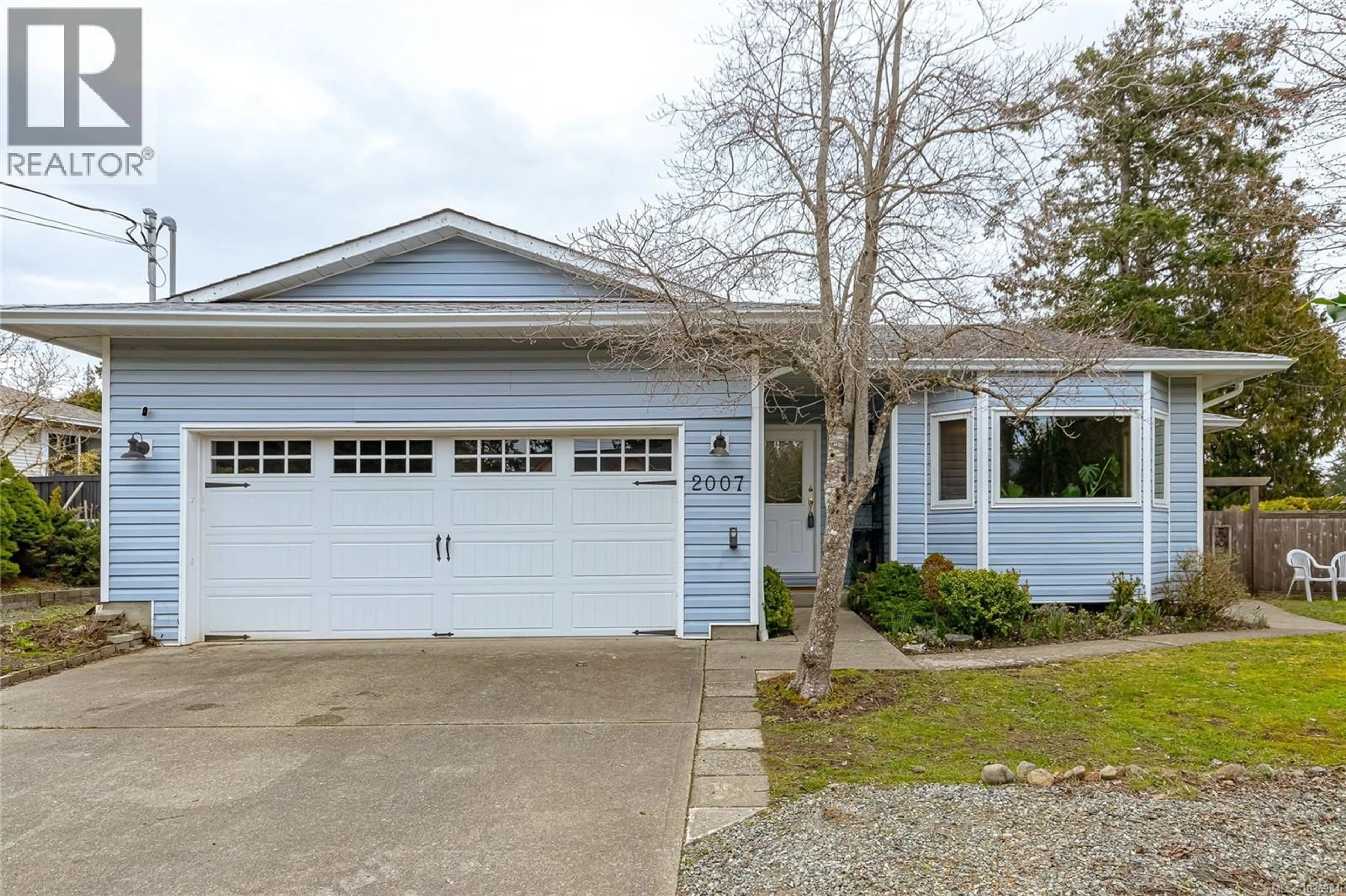 Home with vinyl exterior material, street for 2007 GOVENLOCK PLACE, Sooke British Columbia V9Z0M8