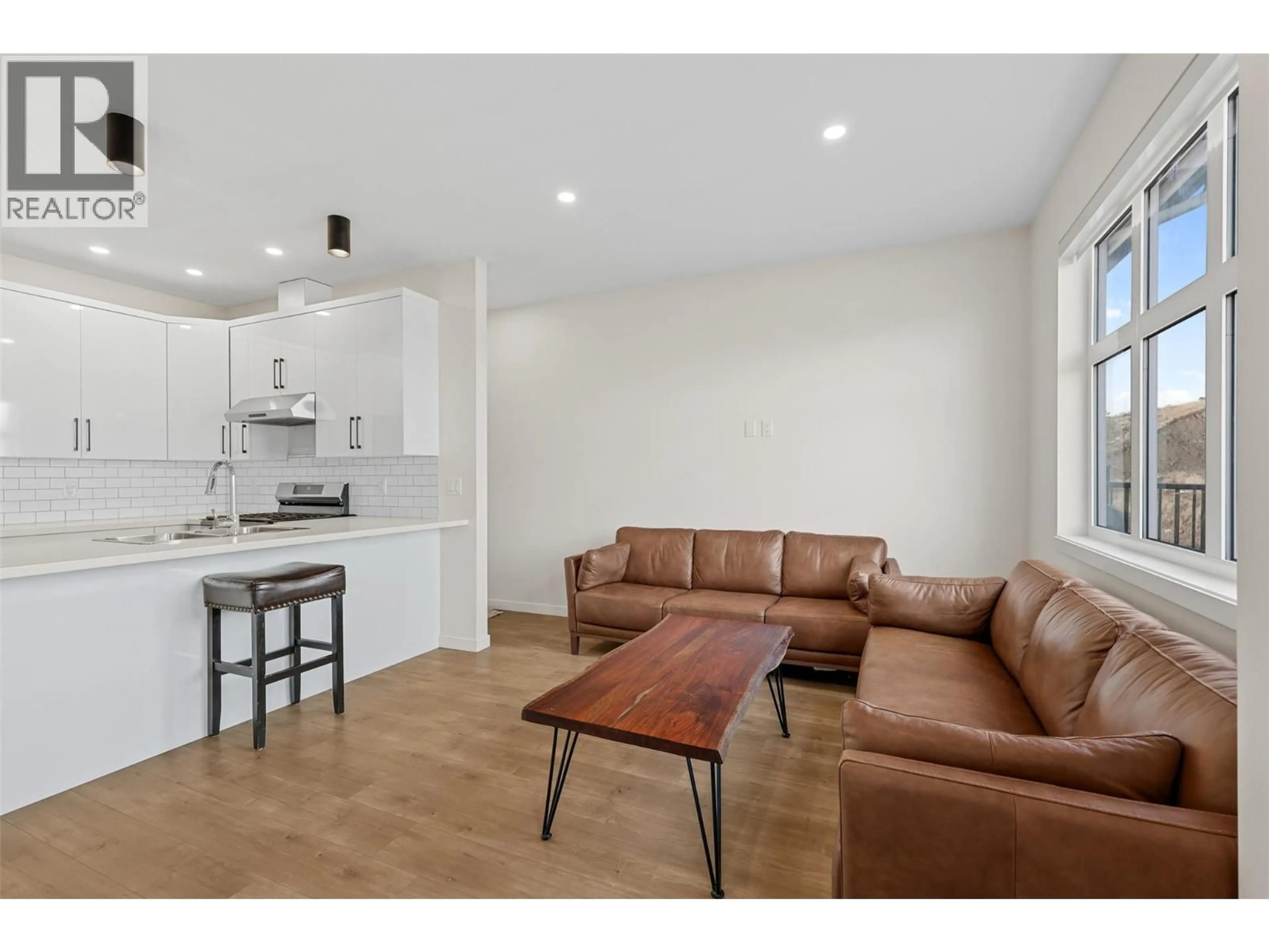 Living room with furniture, unknown for 123 - 1701 FOXTAIL DRIVE, Kamloops British Columbia V1S0B1