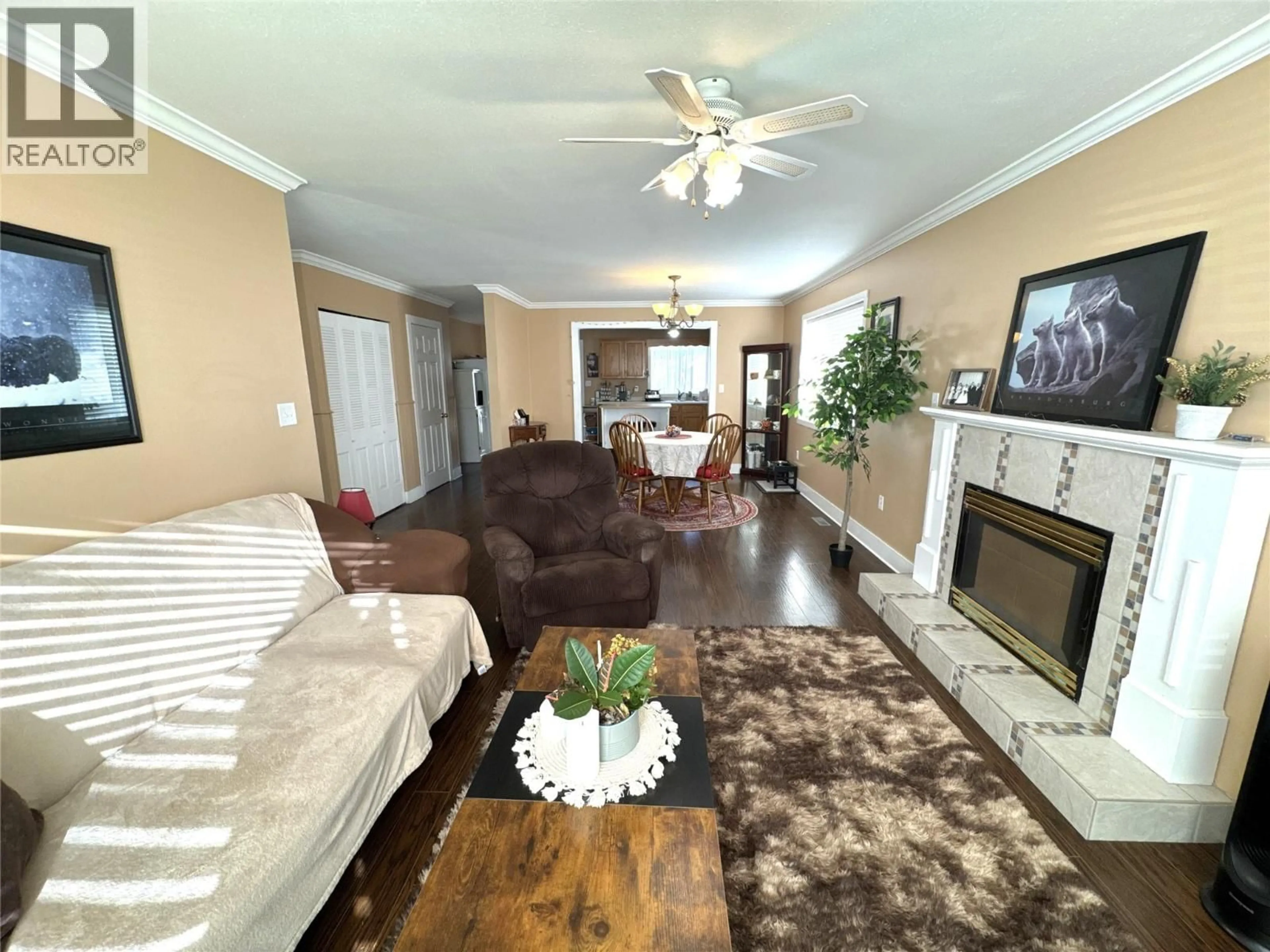 Living room with furniture, unknown for 2313 CLAPPERTON AVENUE, Merritt British Columbia V1K1B8