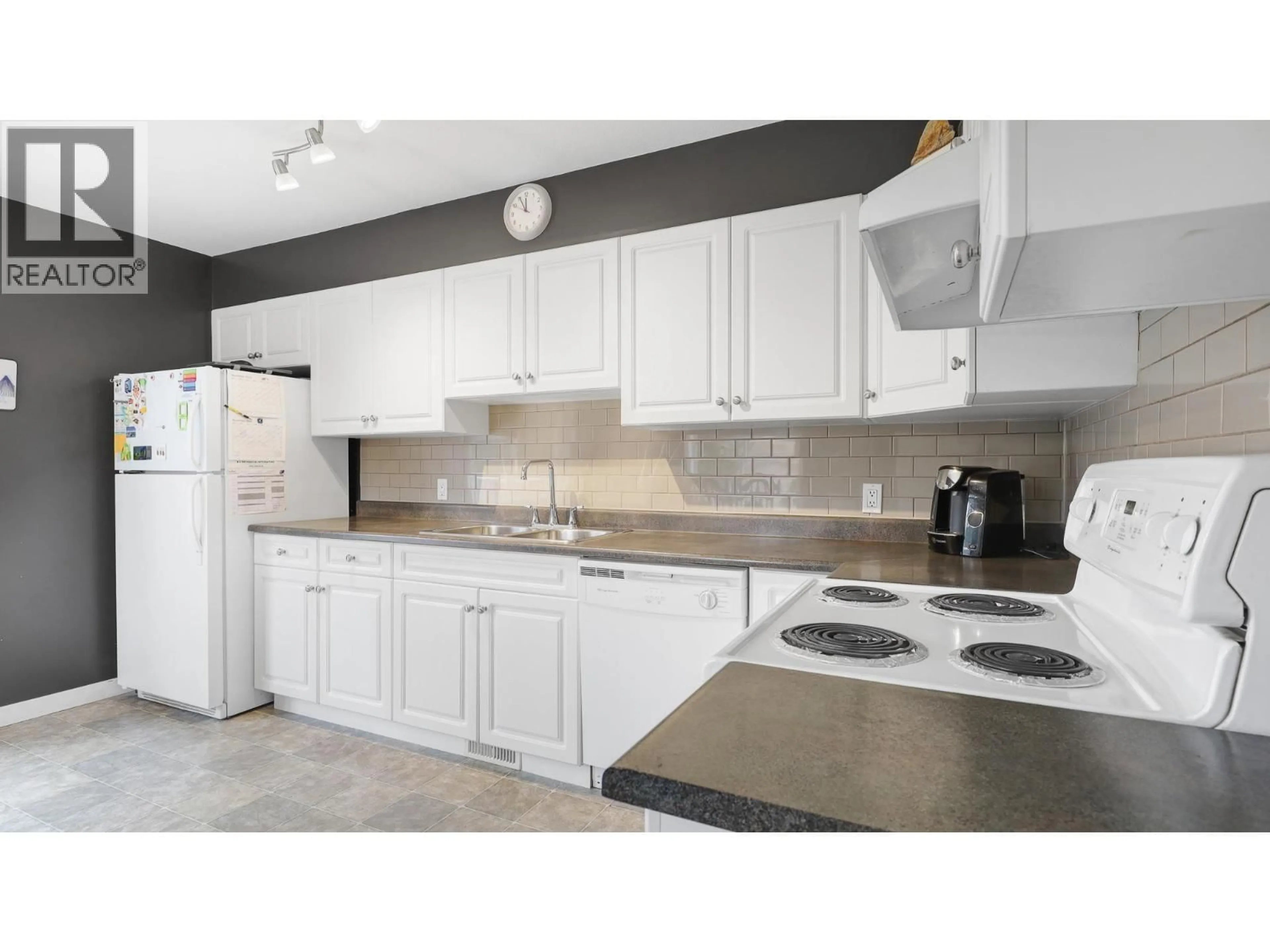 Standard kitchen, ceramic/tile floor for 501 - 200 BLACK FOREST TRAIL, Invermere British Columbia V0A1K2