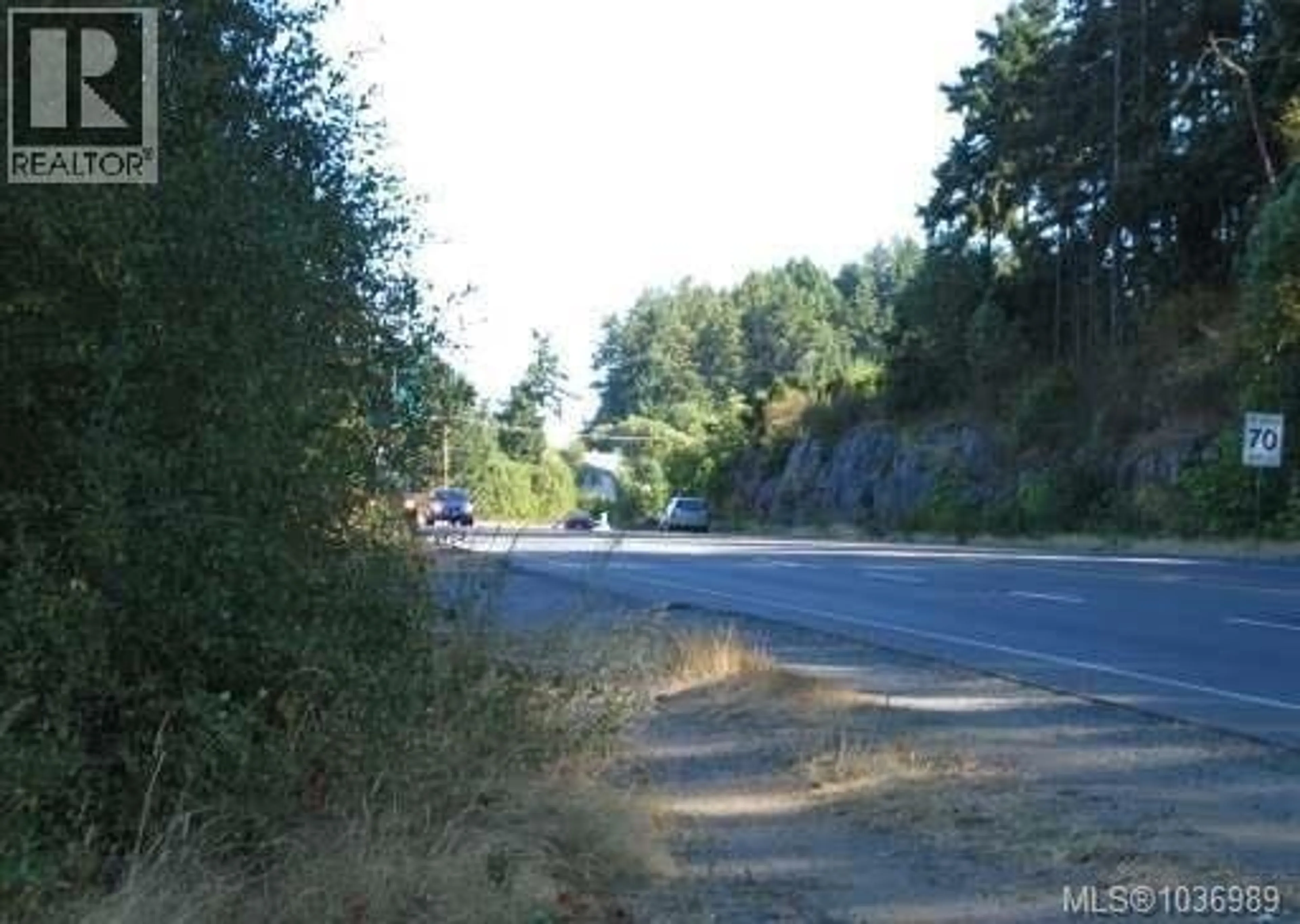 Blurry image for 3 - 911 HALIBURTON STREET, Nanaimo British Columbia V9R4W1