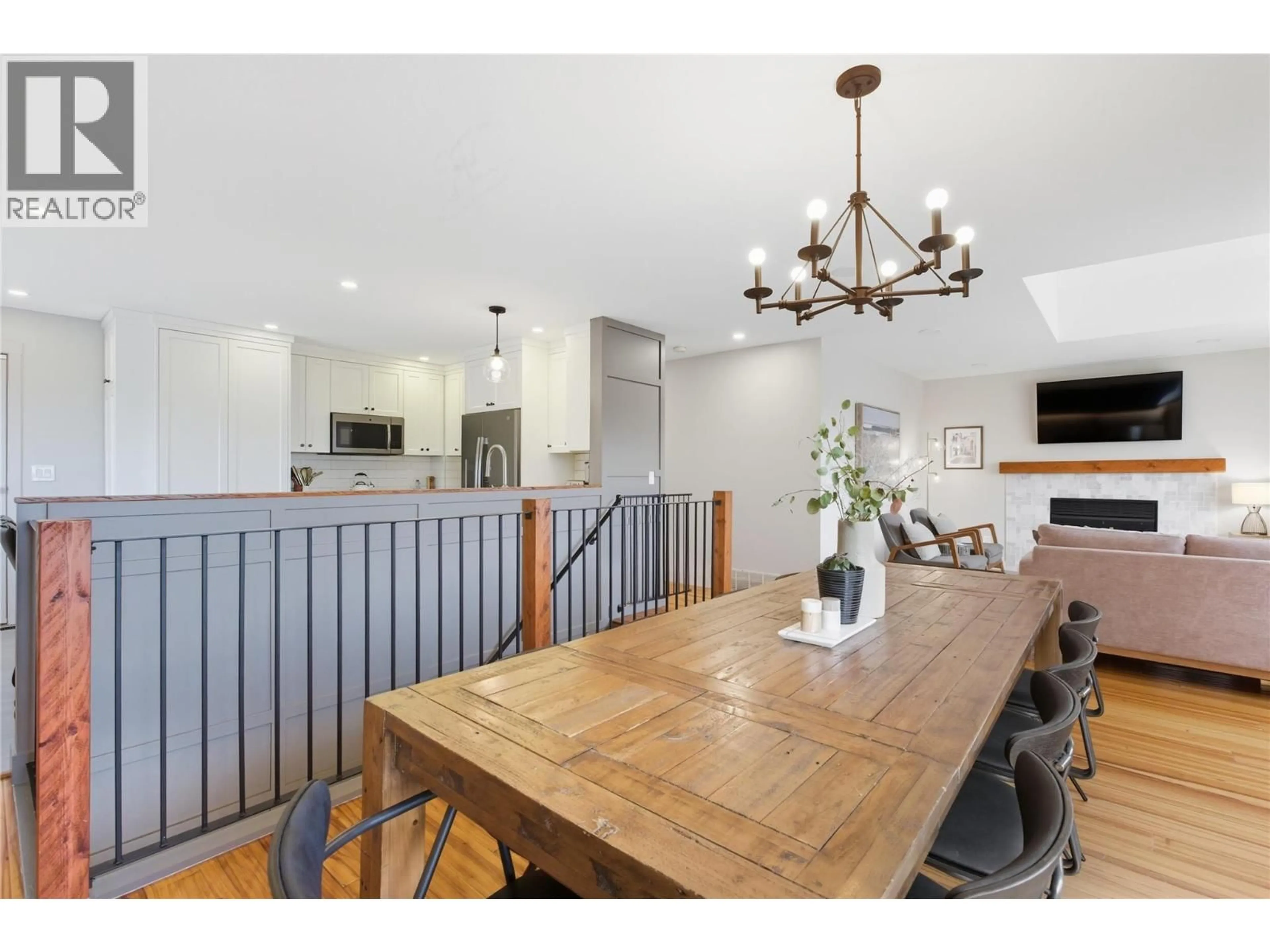 Unknown for 2439 DRUMMOND COURT, Kamloops British Columbia V1S1T9