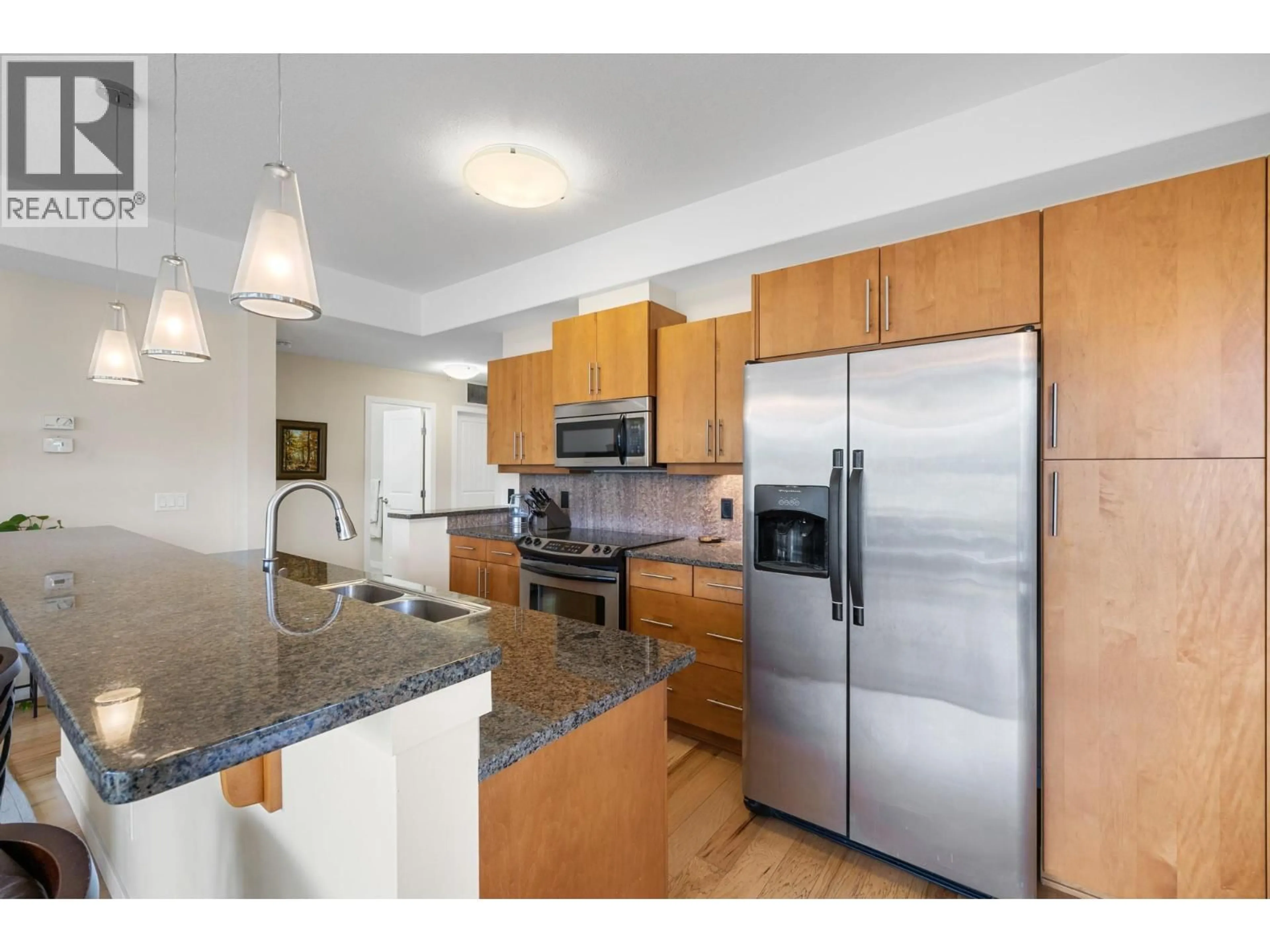 Unknown for 205 - 2011 AGASSIZ ROAD, Kelowna British Columbia V1Y9Z8