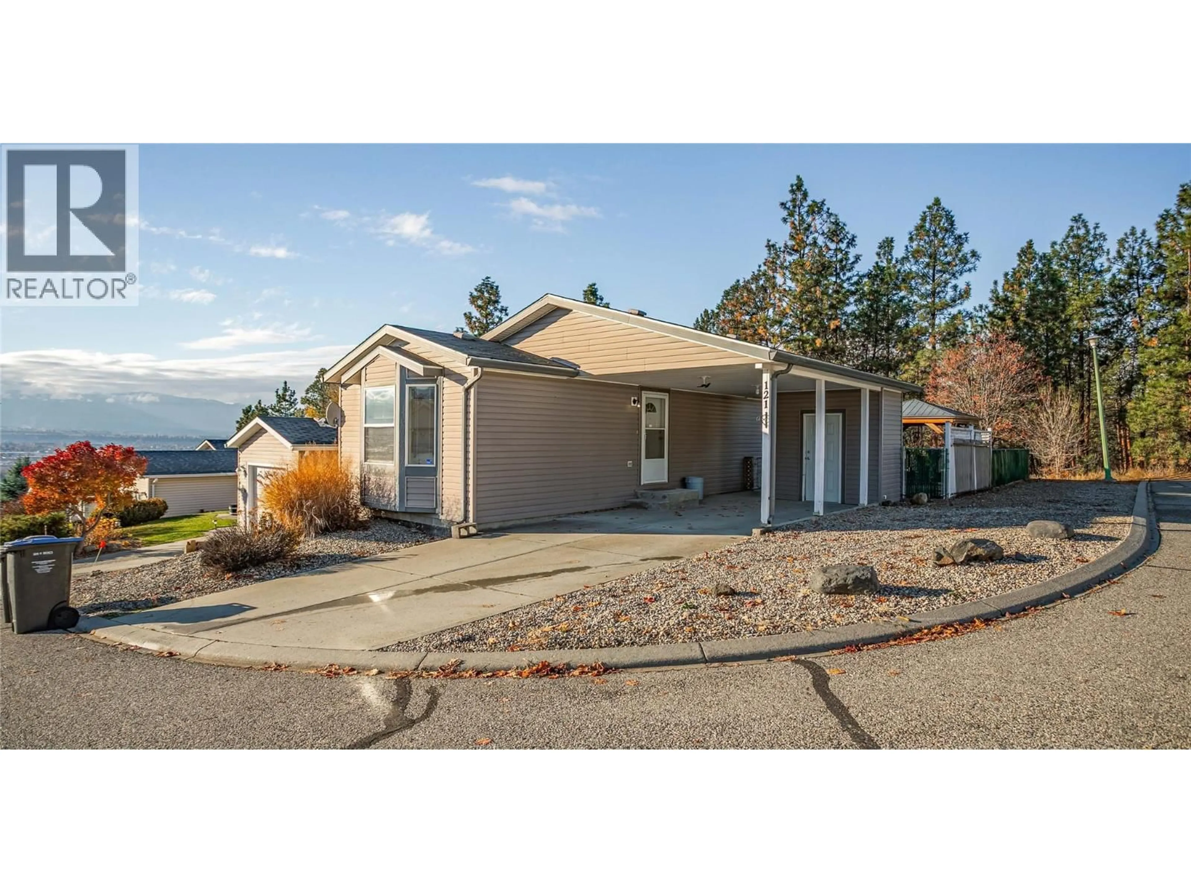 Unknown for 121 - 2550 HOLLYWOOD ROAD NORTH, Kelowna British Columbia V1V2S6