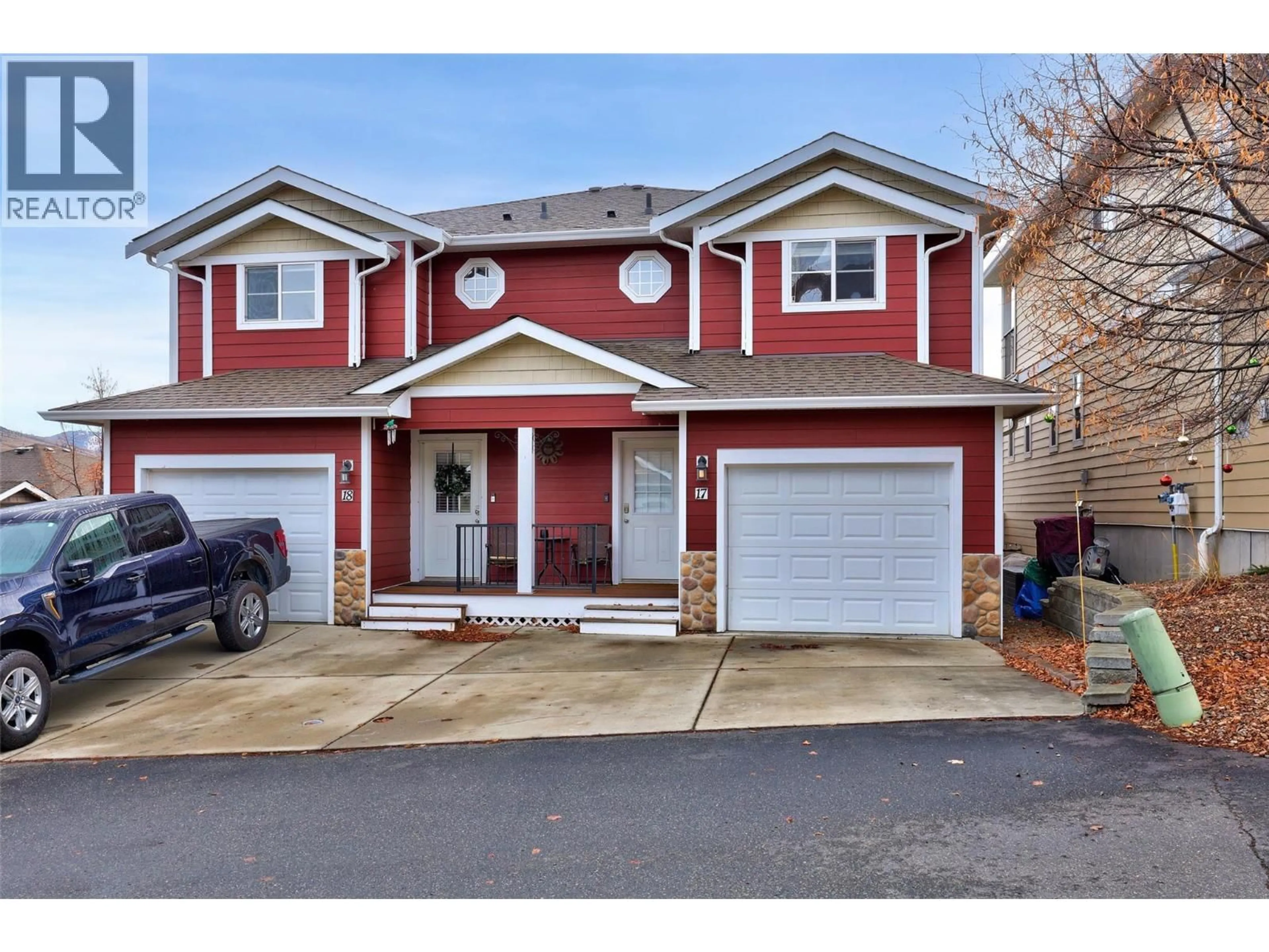 Home with vinyl exterior material, street for 17 - 930 STAGECOACH DRIVE, Kamloops British Columbia V2B0A9