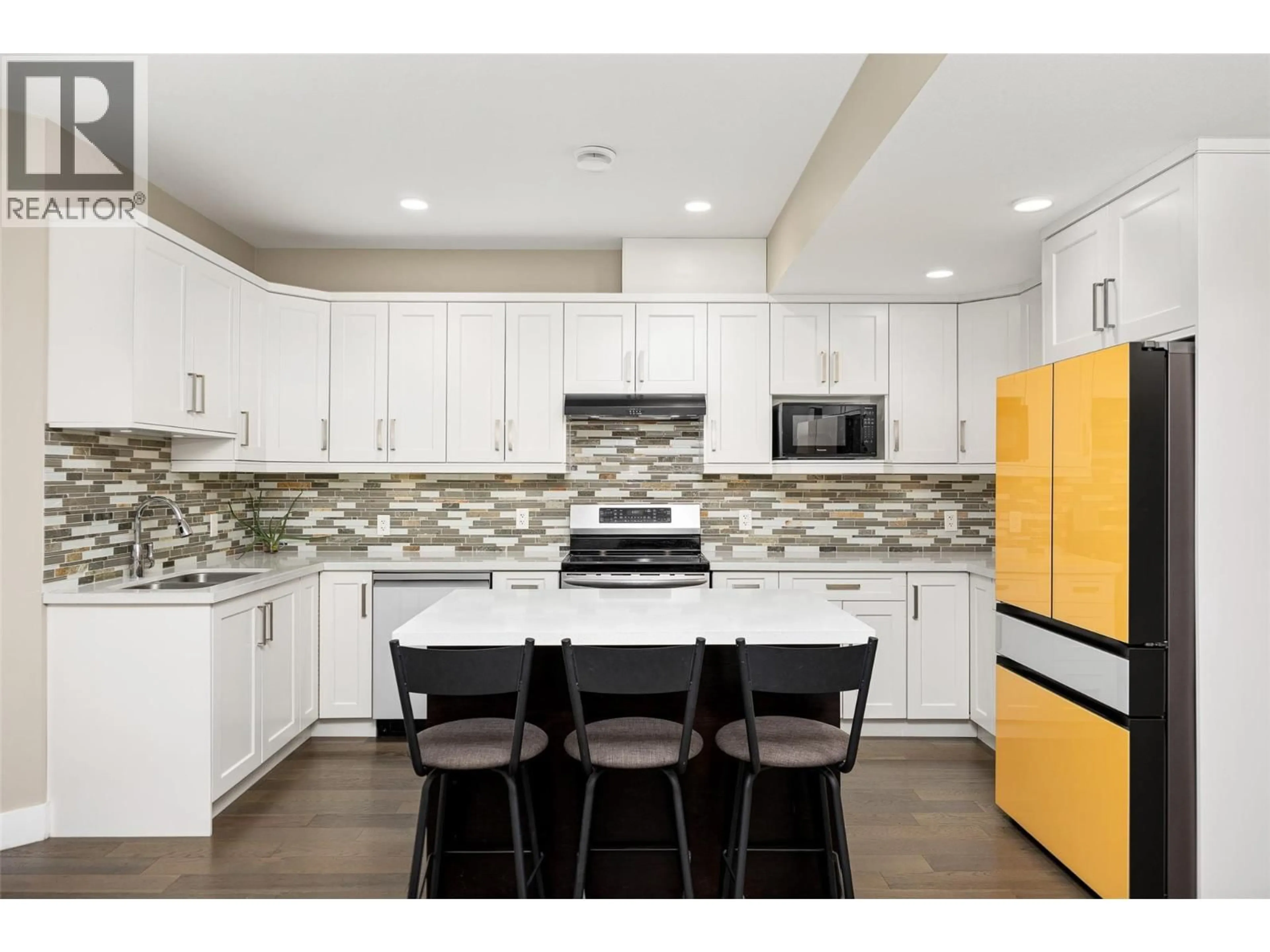 Open concept kitchen, ceramic/tile floor for 6018 FULKS ROAD, Peachland British Columbia V0H1X4