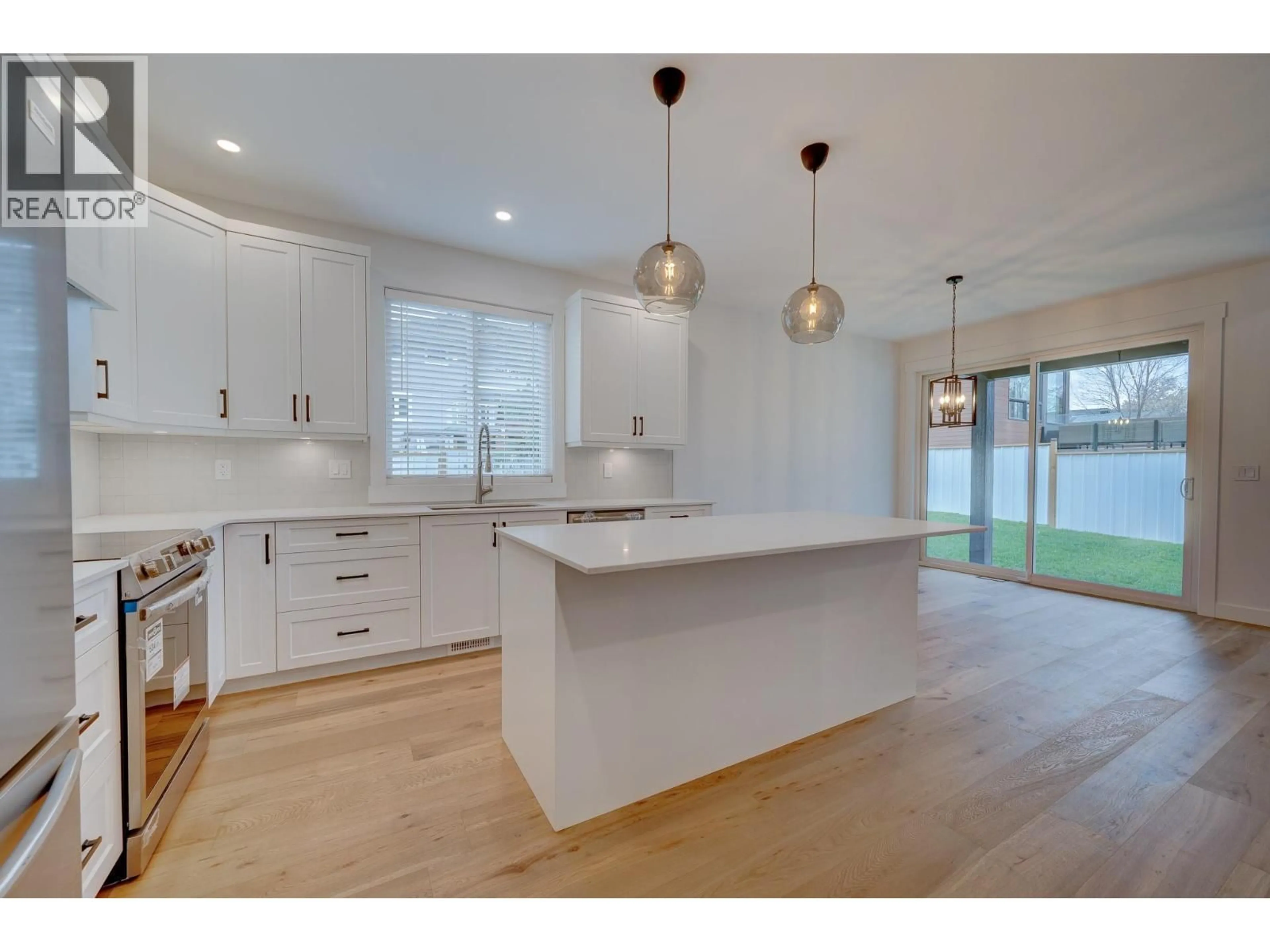 Open concept kitchen, unknown for 2244 VALLEYVIEW DRIVE, Kamloops British Columbia V2C4C7