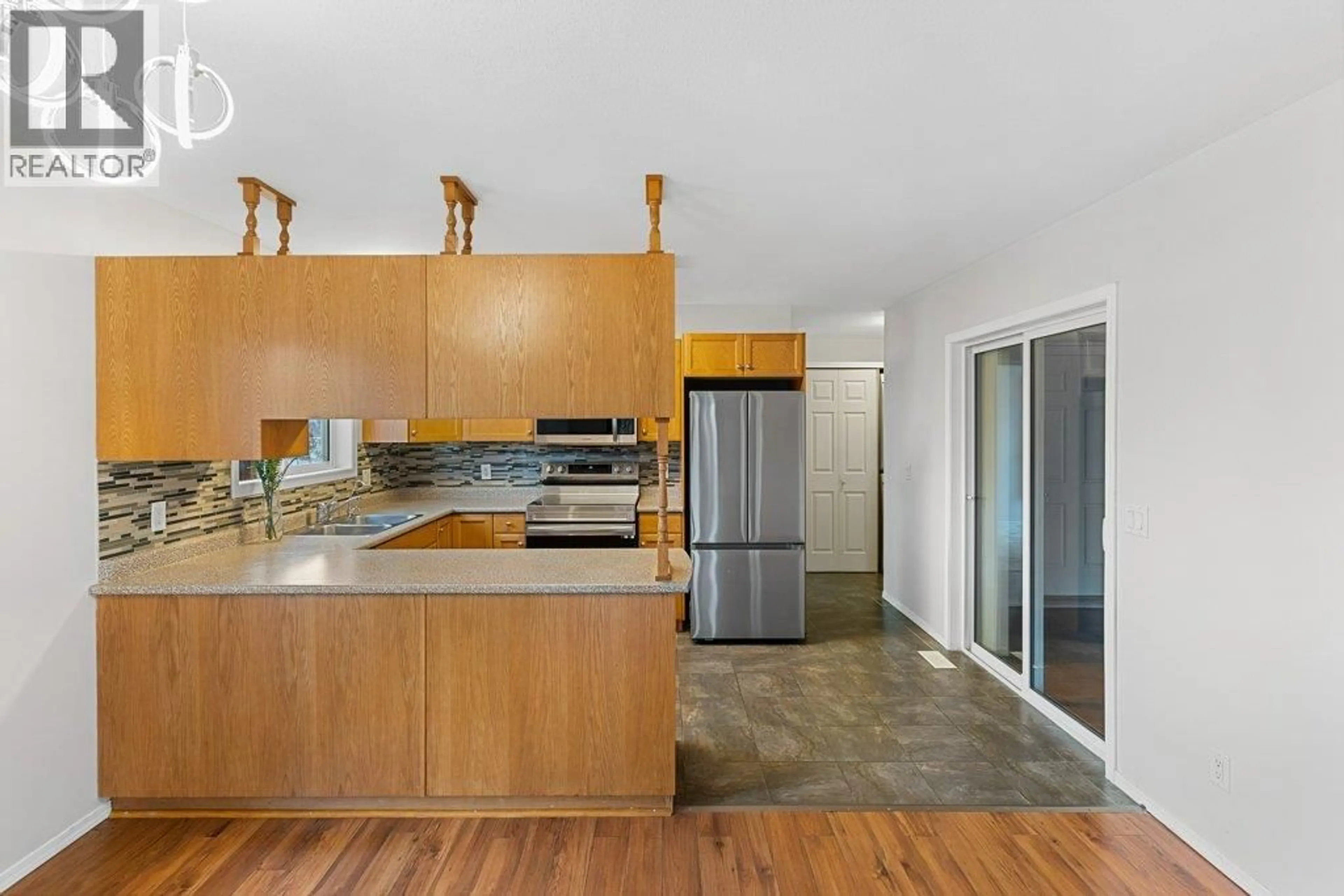 Open concept kitchen, unknown for 102 - 2550 HOLLYWOOD ROAD NORTH, Kelowna British Columbia V1V2S6