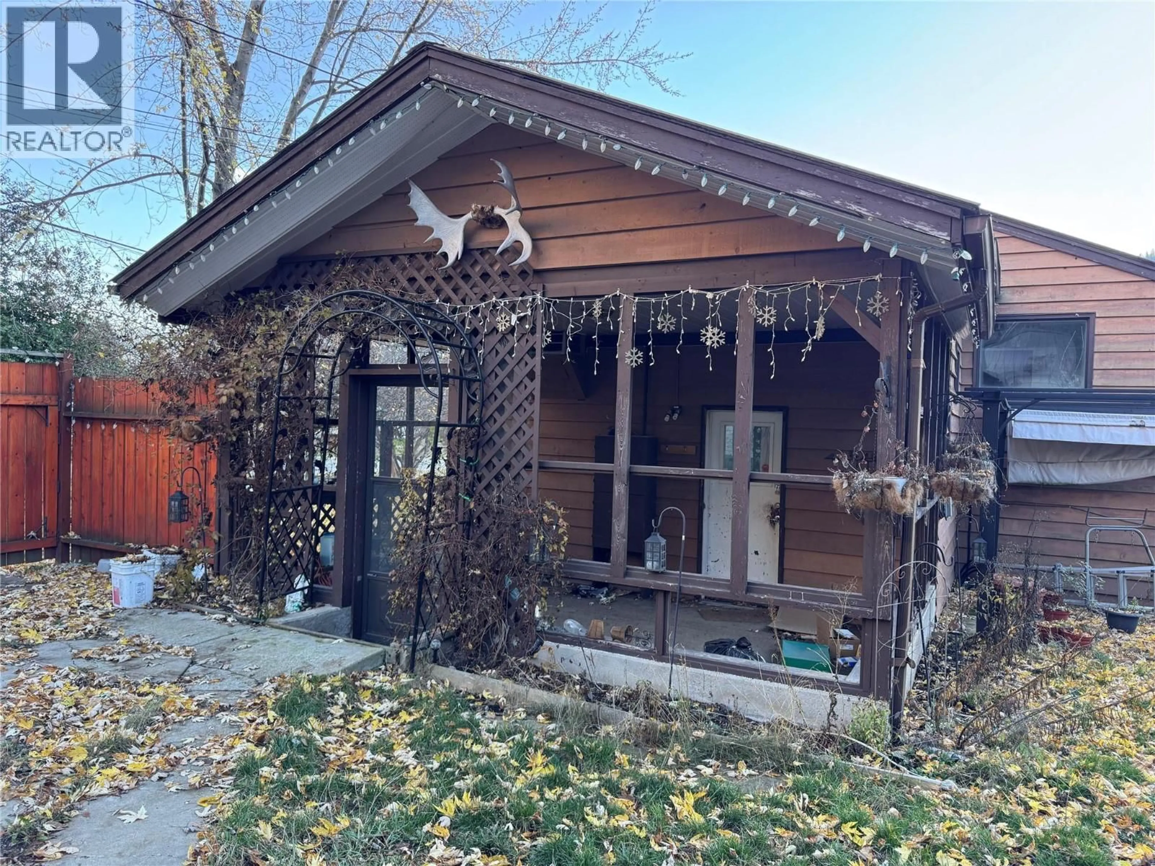 Unknown for 1042 VINE STREET, Robson British Columbia V1N4V8