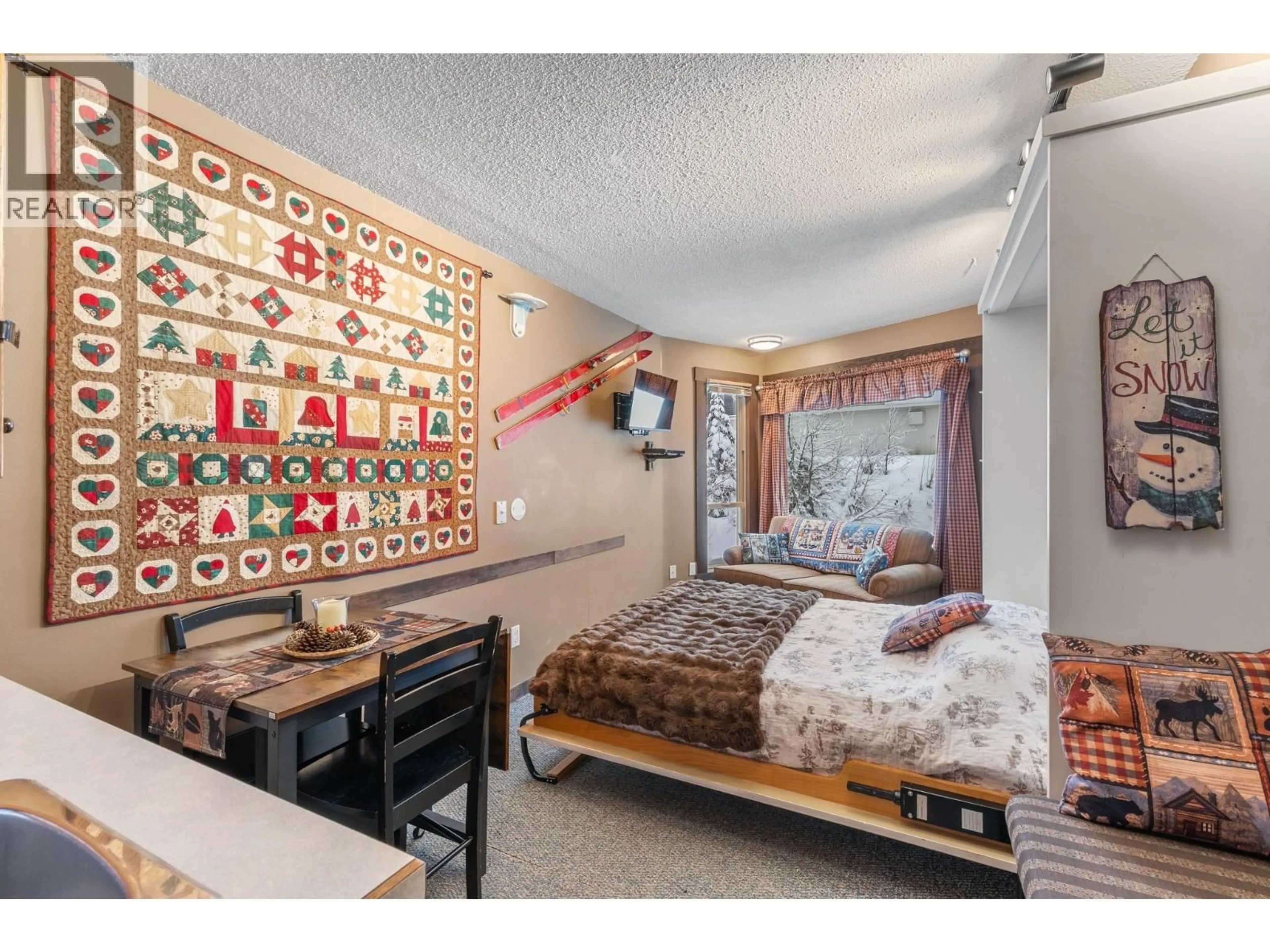 Bedroom with bed, unknown for 126 - 5375 BIG WHITE ROAD, Big White British Columbia V1P1T4