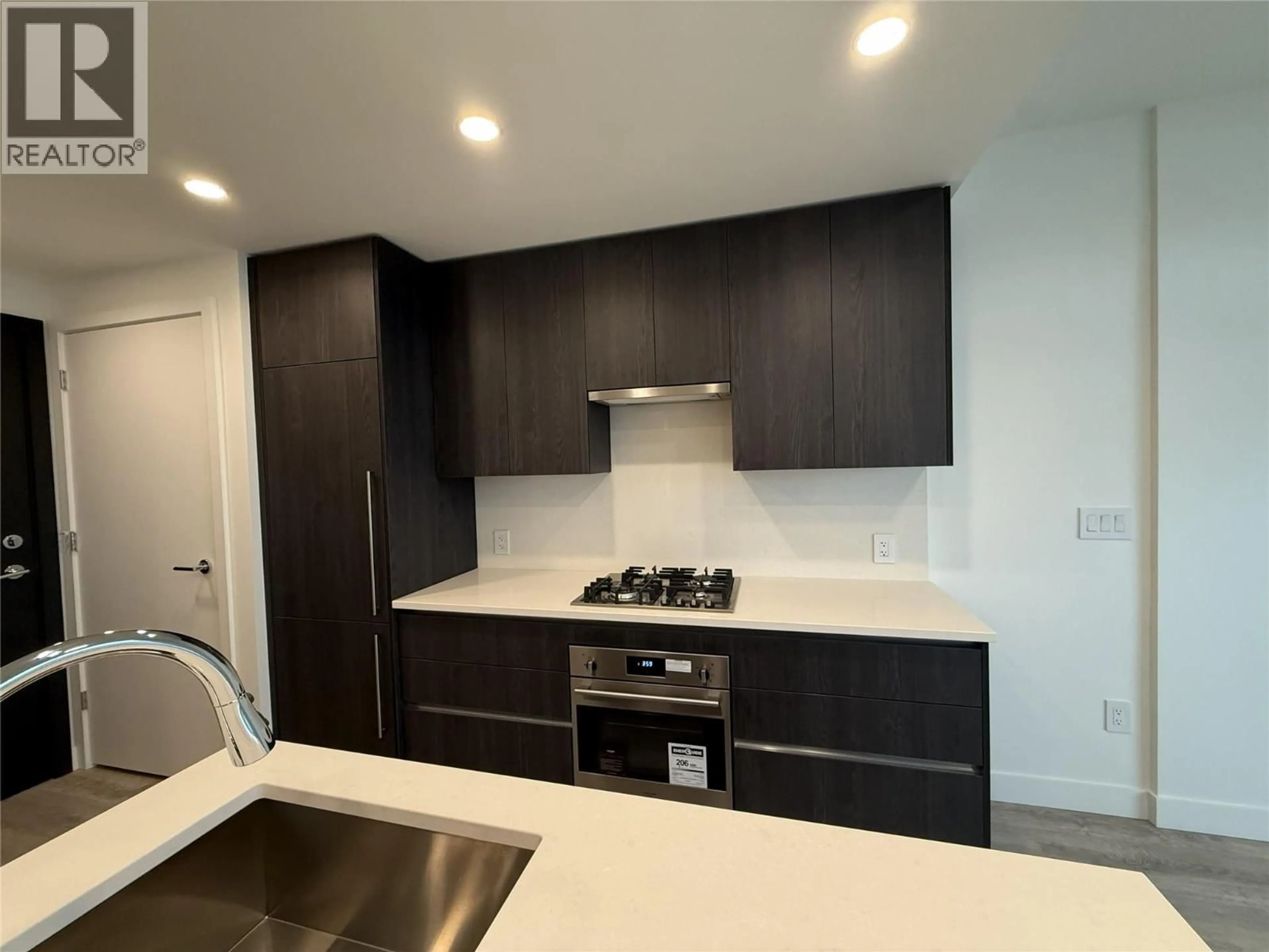 Standard kitchen, unknown for 3405 - 1626 WATER STREET, Kelowna British Columbia V1Y1J9