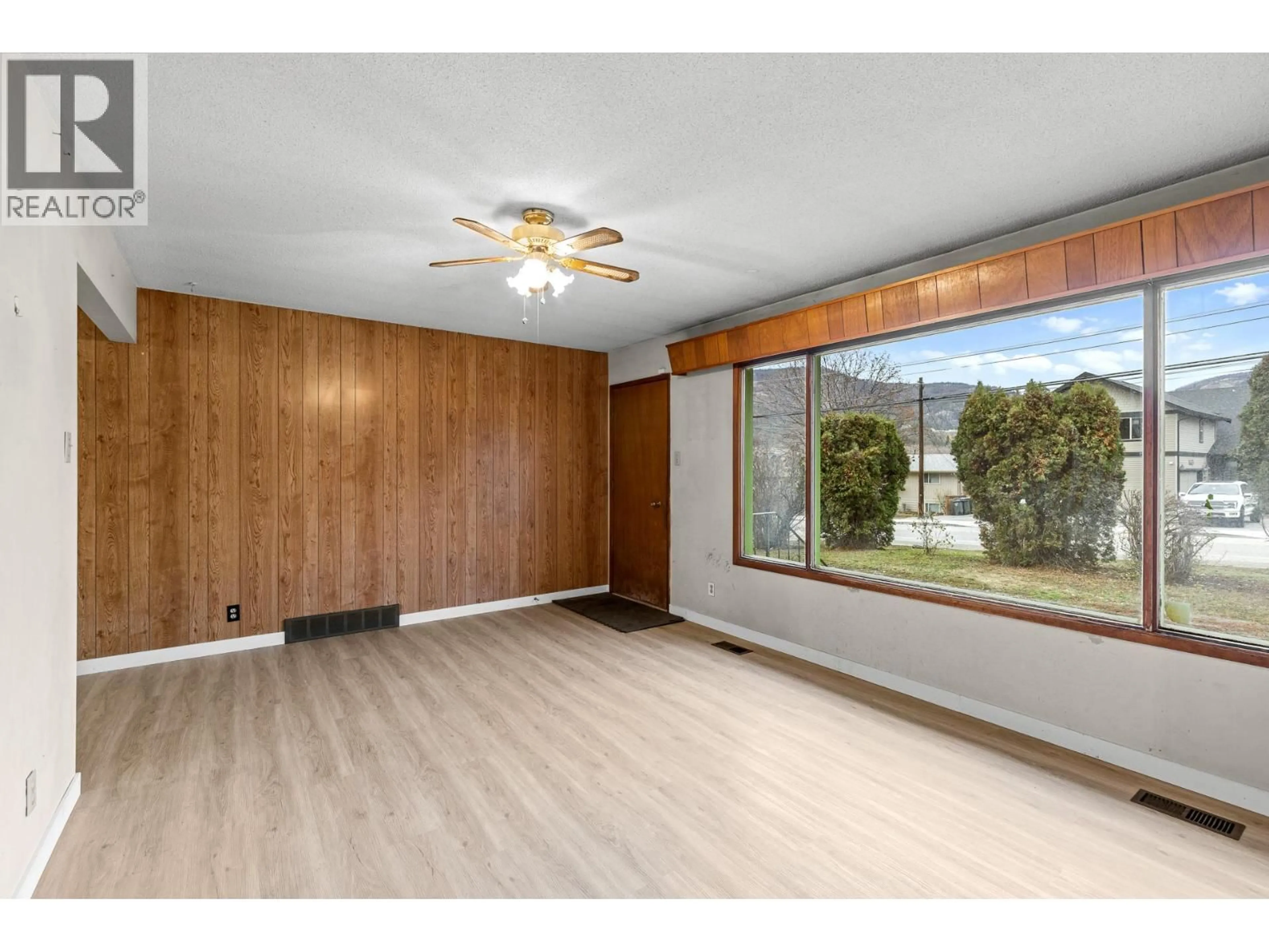 A pic of a room for 1451 ROSS ROAD, West Kelowna British Columbia V1W1L5