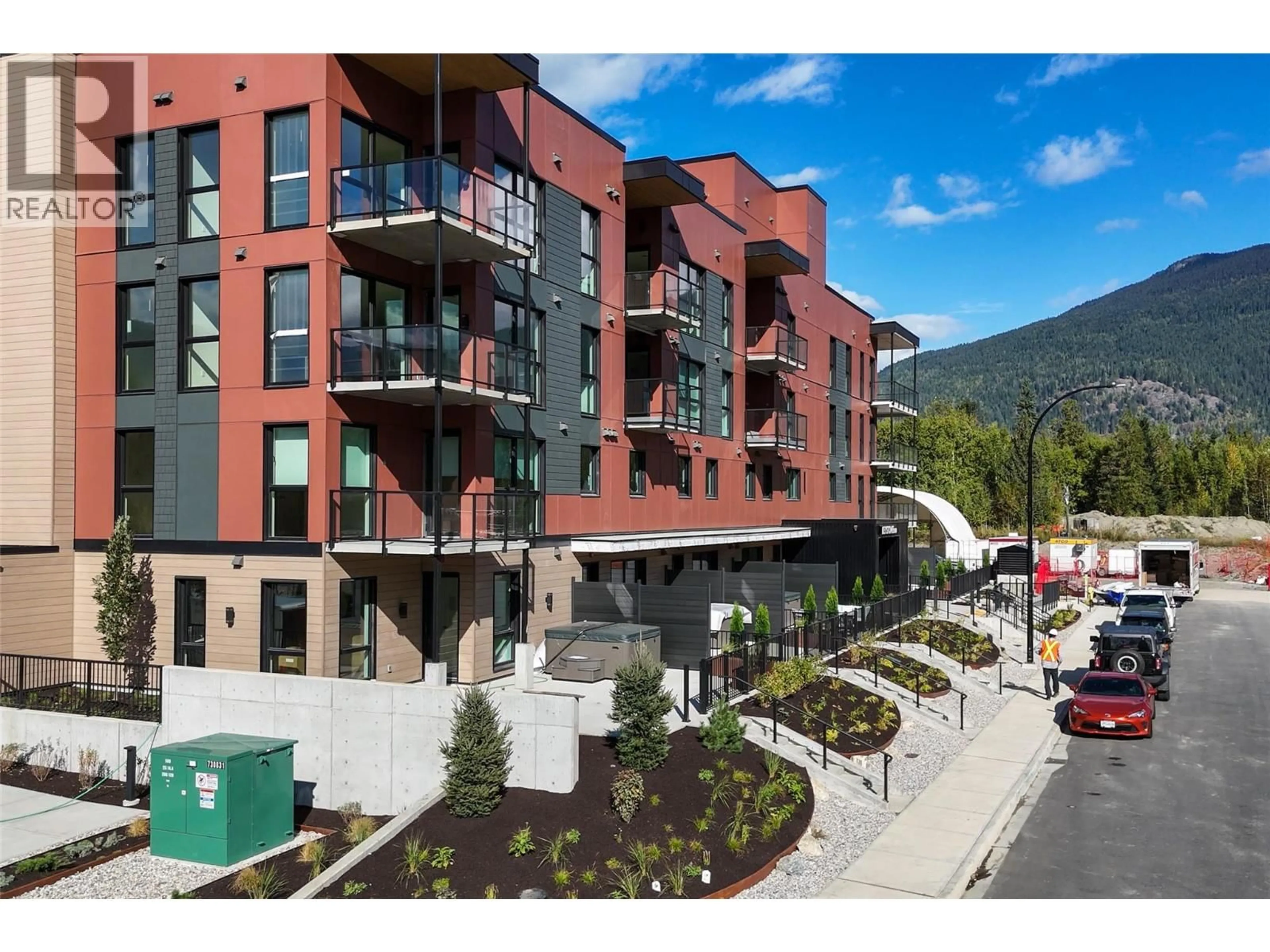 A pic from outside/outdoor area/front of a property/back of a property/a pic from drone, mountain view for 1301 - 1702 COURSIER AVENUE, Revelstoke British Columbia V0E2S3