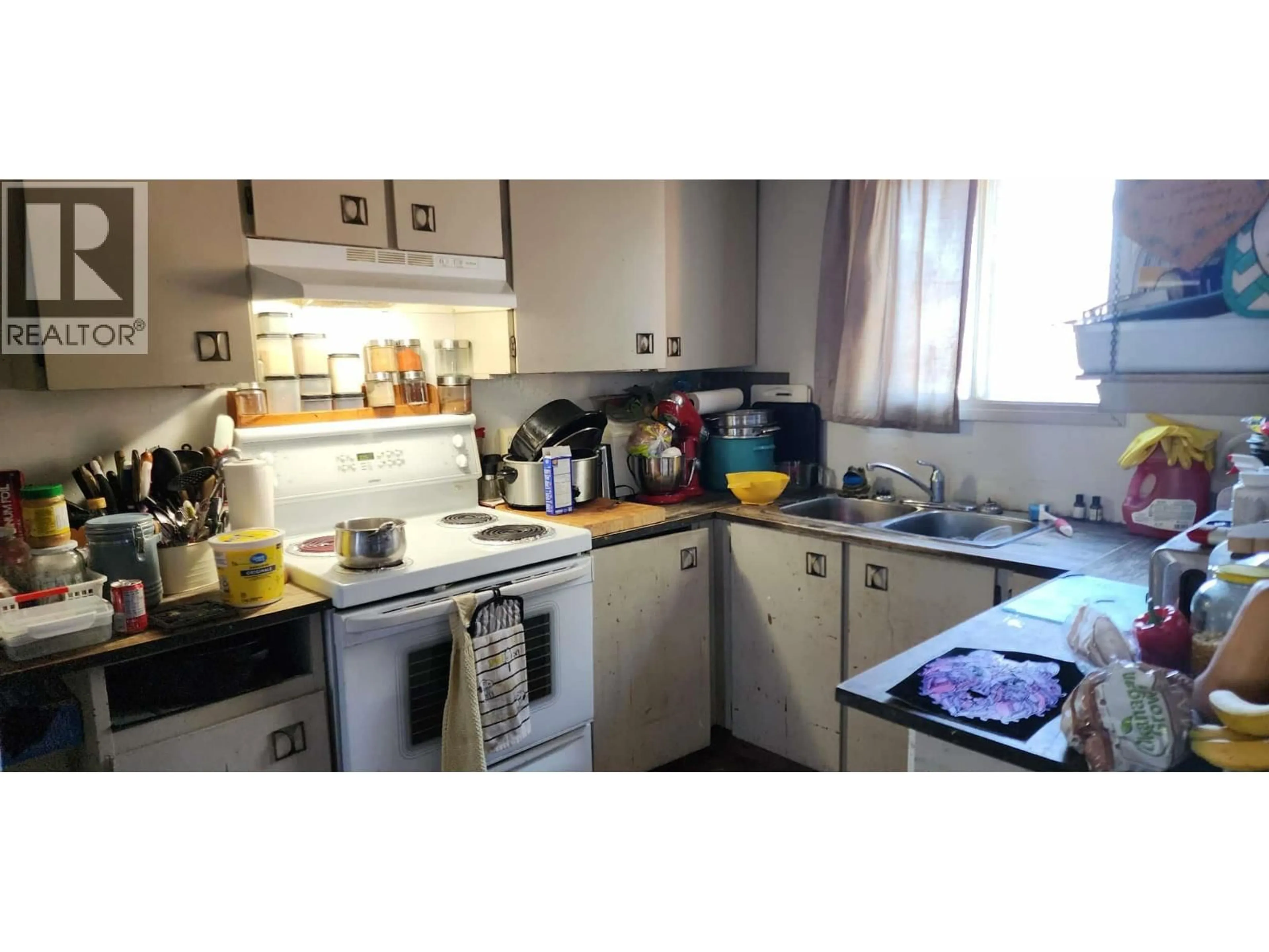 Standard kitchen, wood/laminate floor for 804 FRASER ROAD, Lumby British Columbia V0E2G7