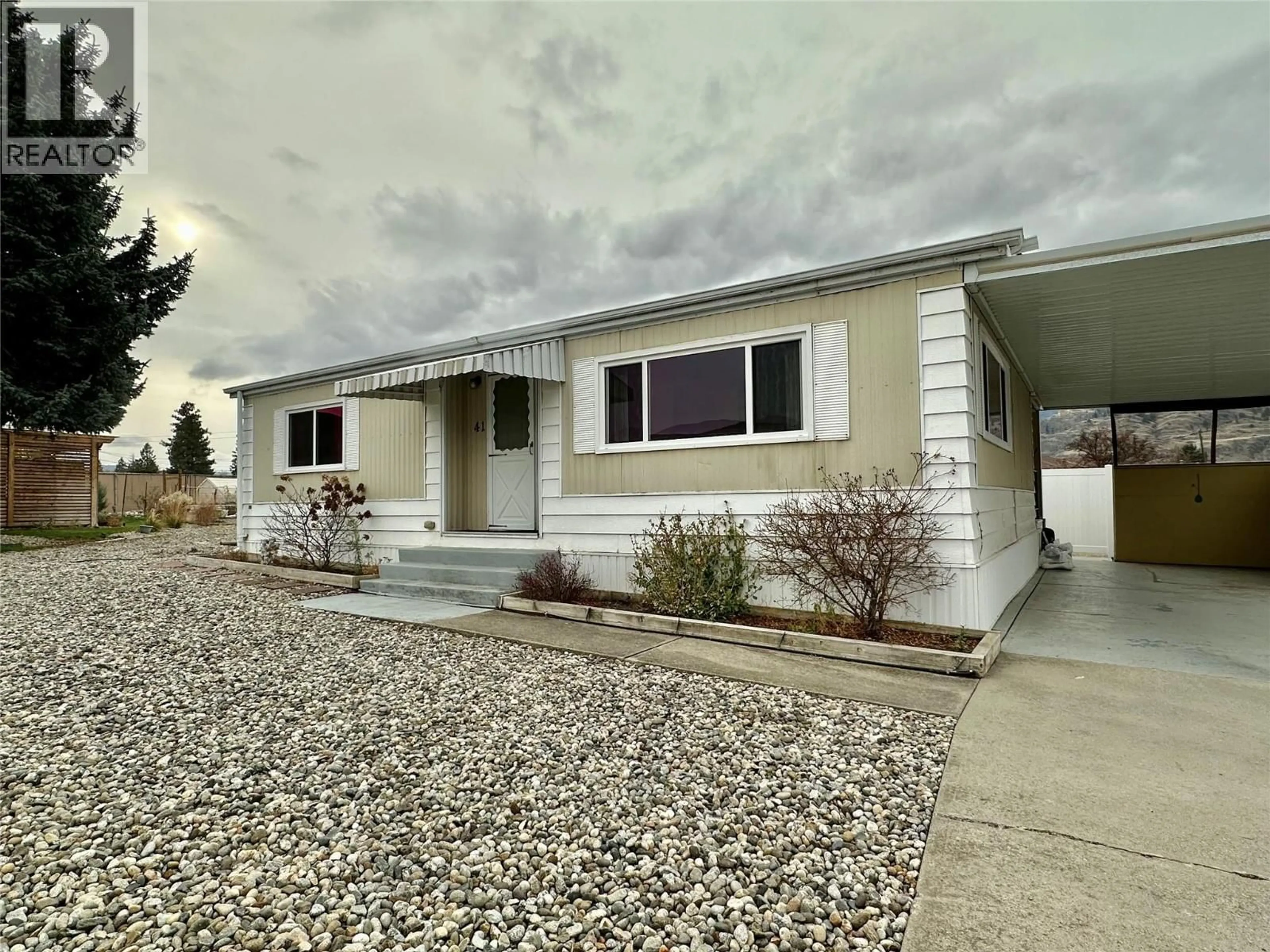 Home with vinyl exterior material, street for 41 - 6601 TUCELNUIT DRIVE, Oliver British Columbia V0H1T3