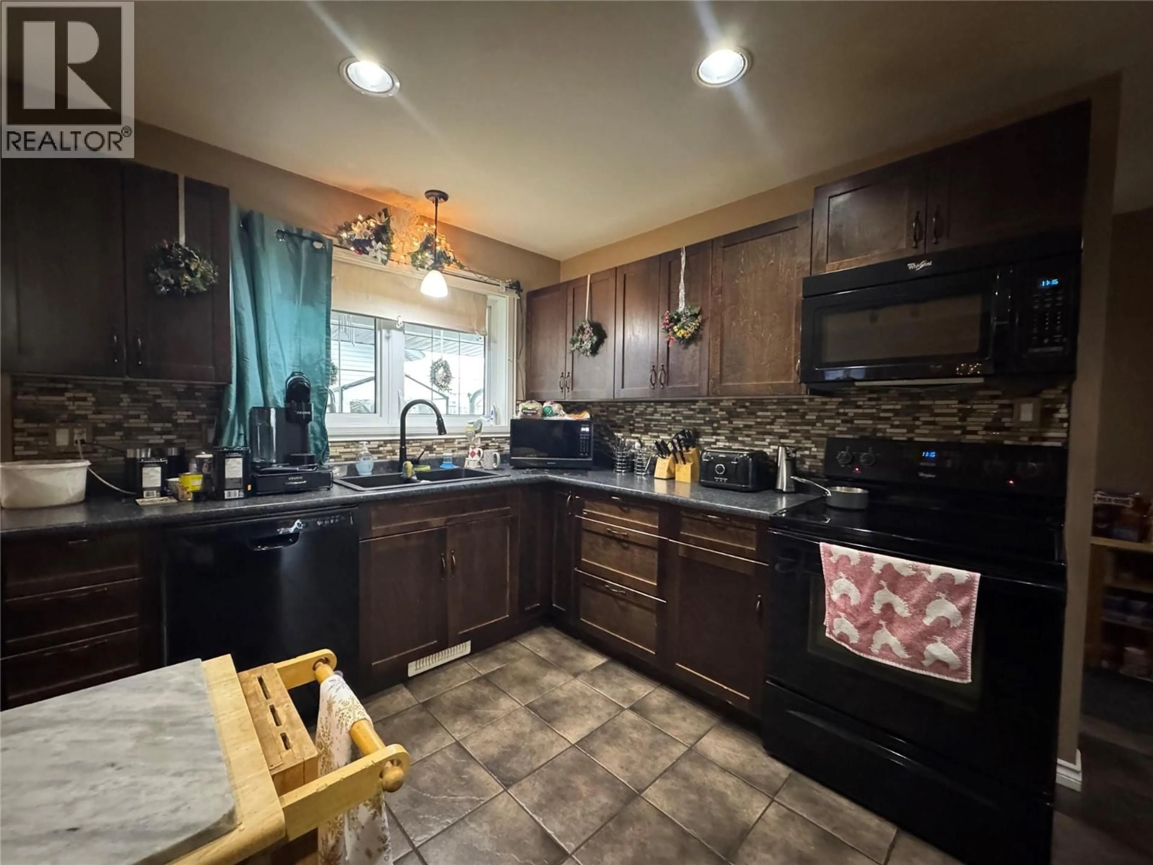 Unknown for 1837 109 AVENUE, Dawson Creek British Columbia V1G2V6