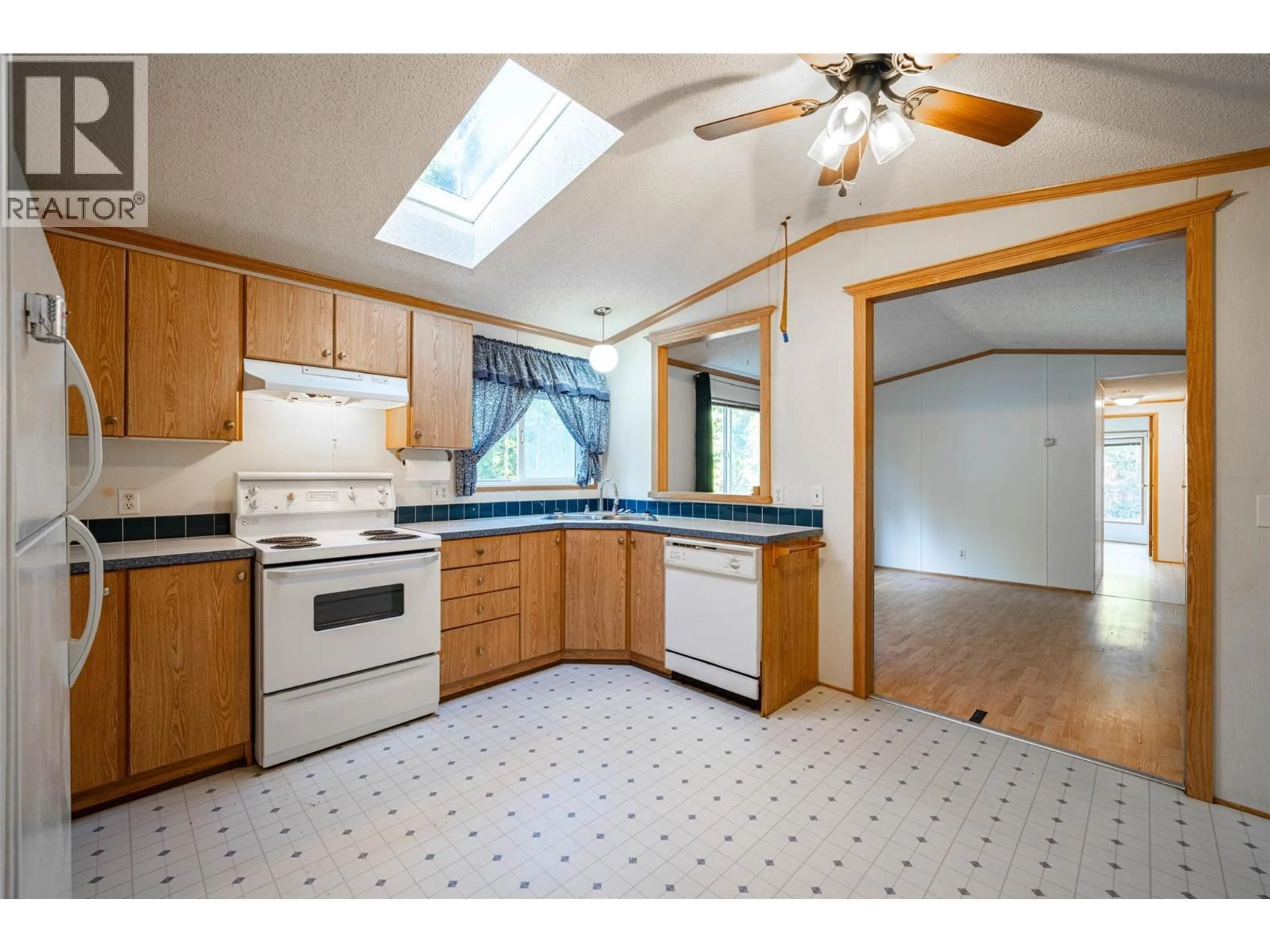 Standard kitchen, unknown for 660 CAPRI ROAD, Enderby British Columbia V4Y4H4