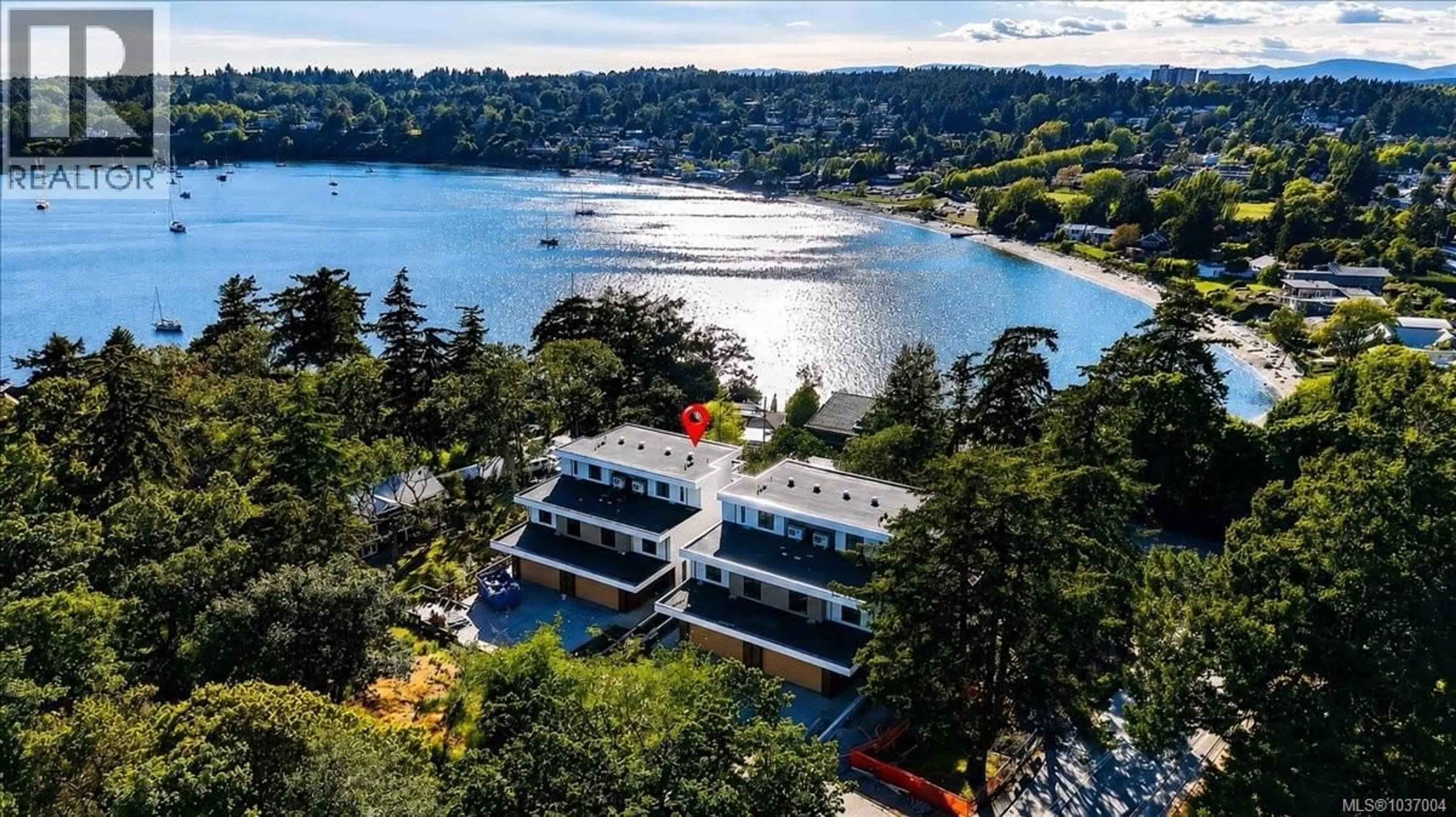 A pic from outside/outdoor area/front of a property/back of a property/a pic from drone, water/lake/river/ocean view for 3 - 2737 TUDOR AVENUE, Saanich British Columbia V8N1L6