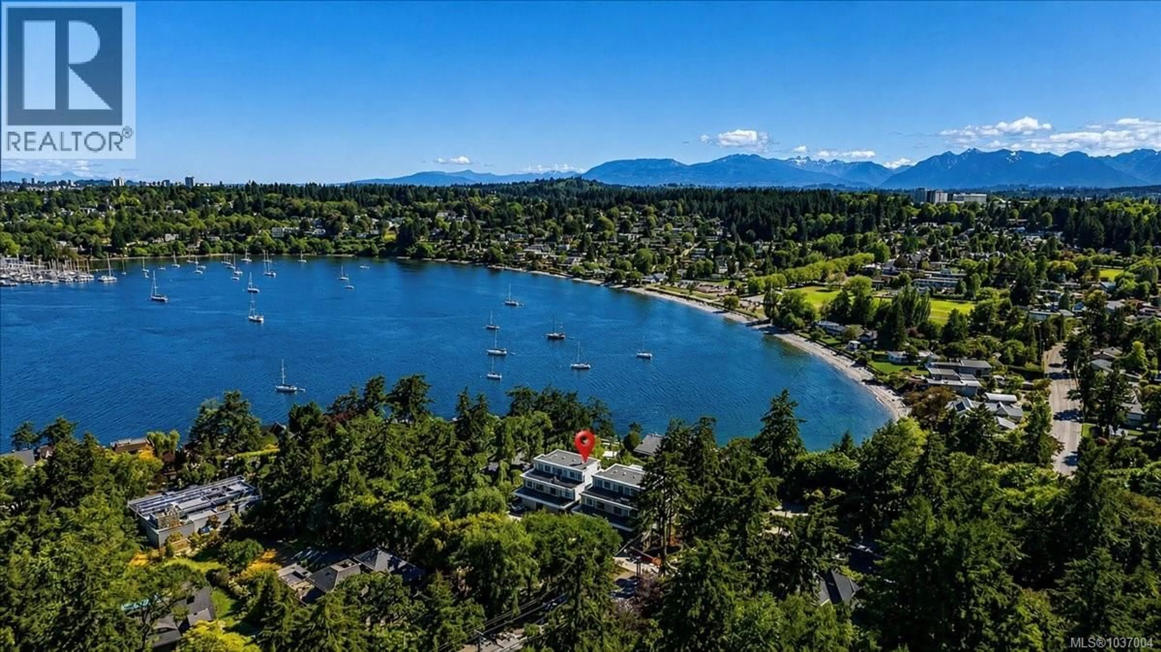 A pic from outside/outdoor area/front of a property/back of a property/a pic from drone, water/lake/river/ocean view for 3 - 2737 TUDOR AVENUE, Saanich British Columbia V8N1L6
