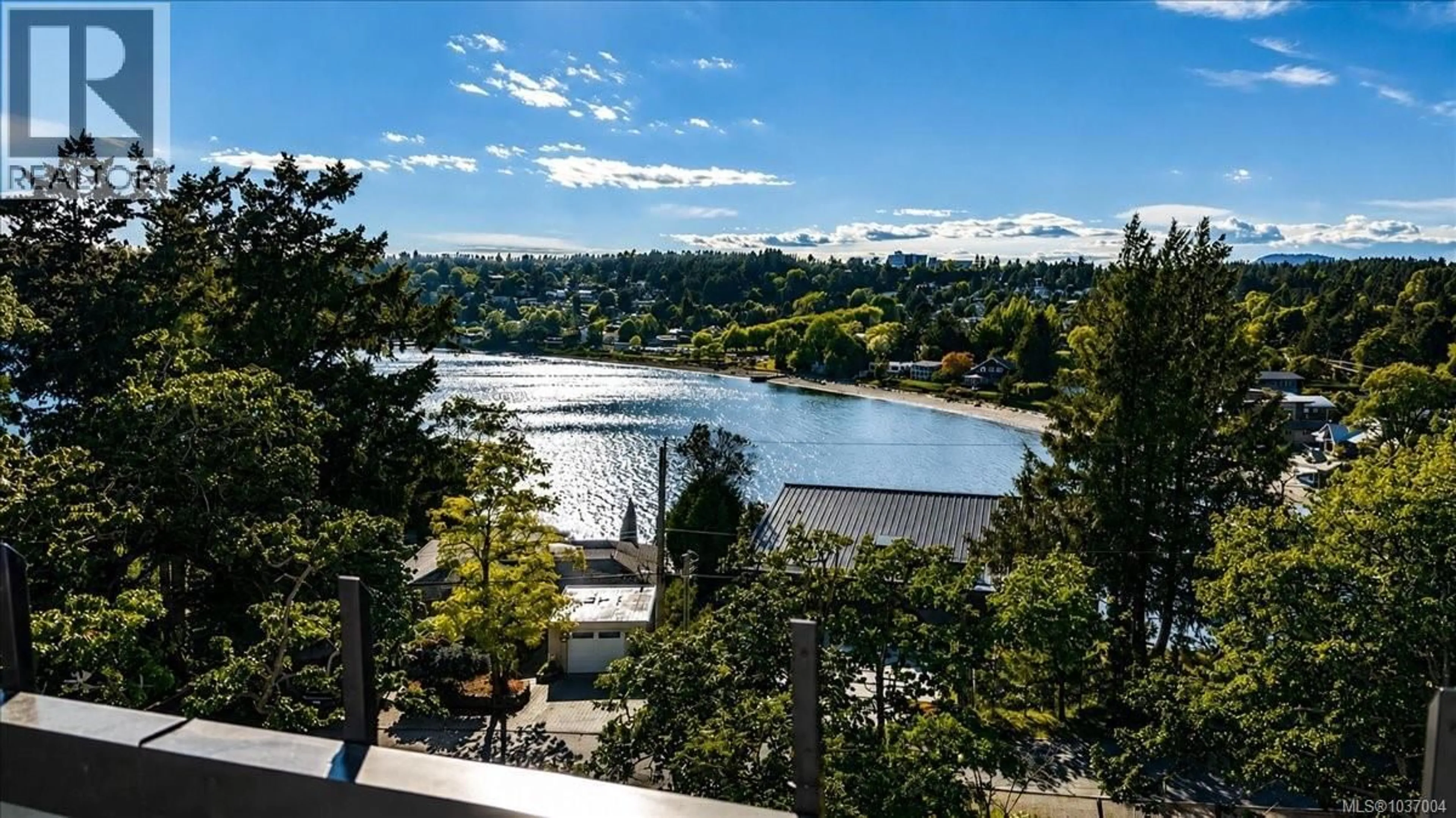 Patio, water/lake/river/ocean view for 3 - 2737 TUDOR AVENUE, Saanich British Columbia V8N1L6
