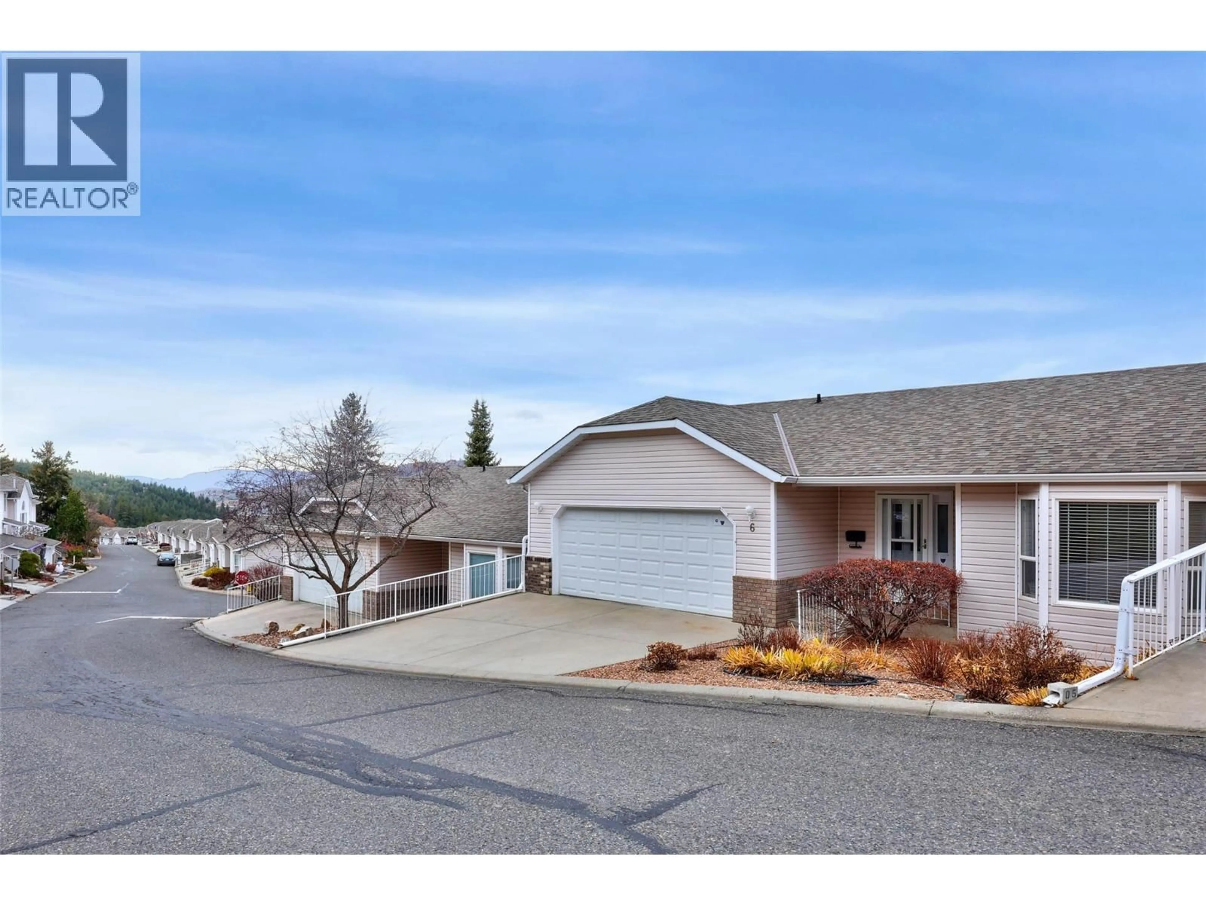 Unknown for 6 - 2022 PACIFIC WAY, Kamloops British Columbia V1S1T1