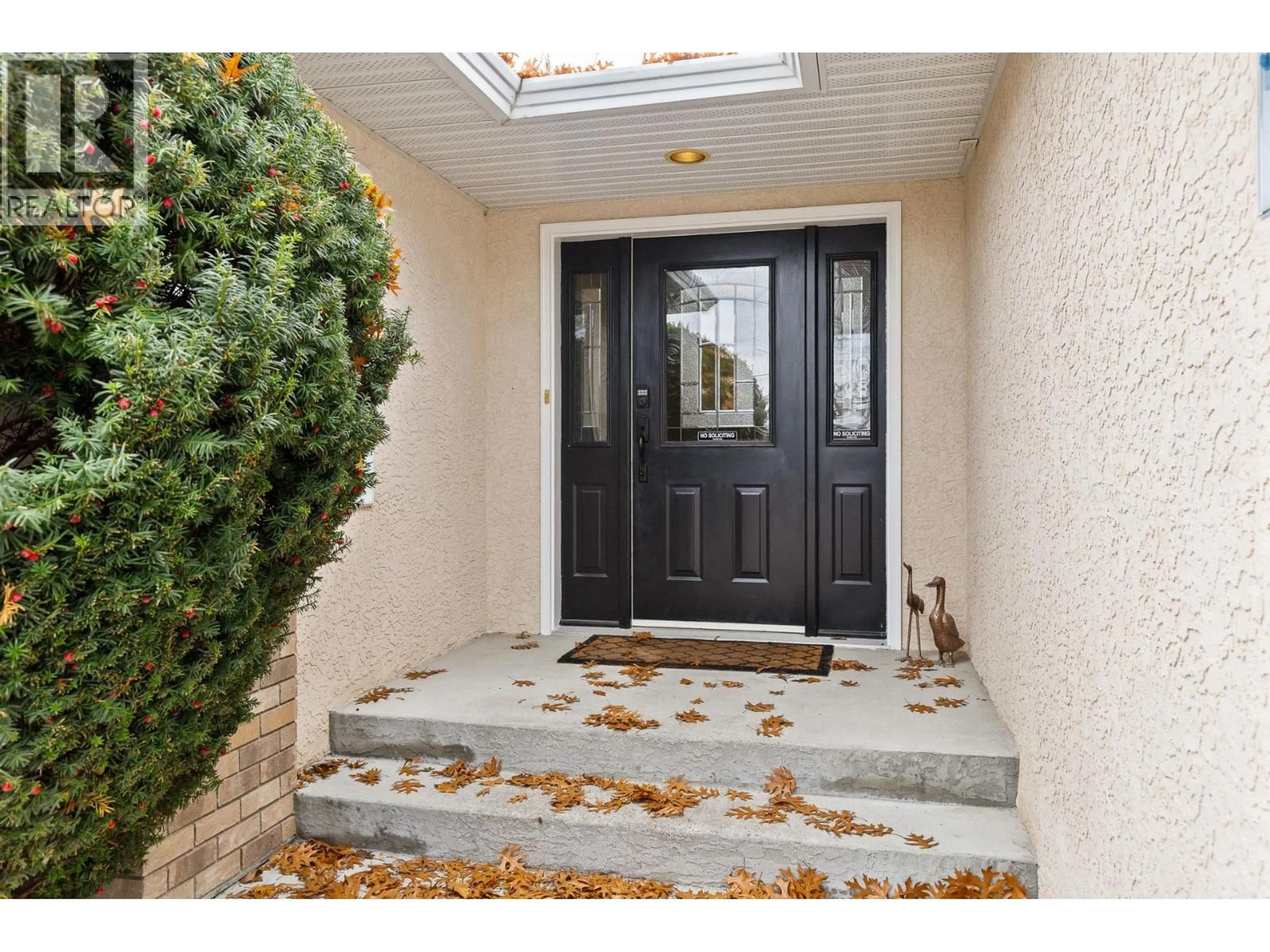 Indoor entryway for 2251 FLORAL ROAD, Lake Country British Columbia V4V1J4