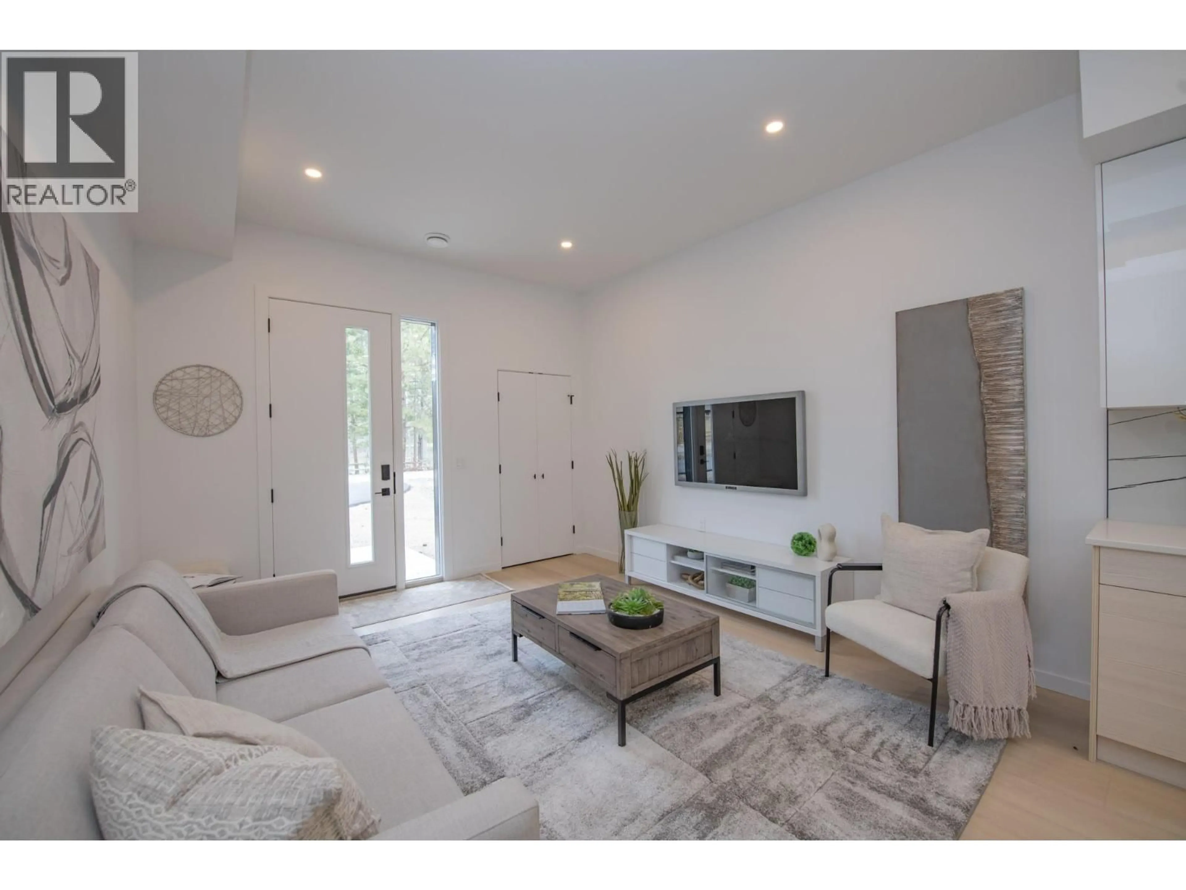 Living room with furniture, unknown for 2 - 9188 TRONSON ROAD, Vernon British Columbia V1H1E2