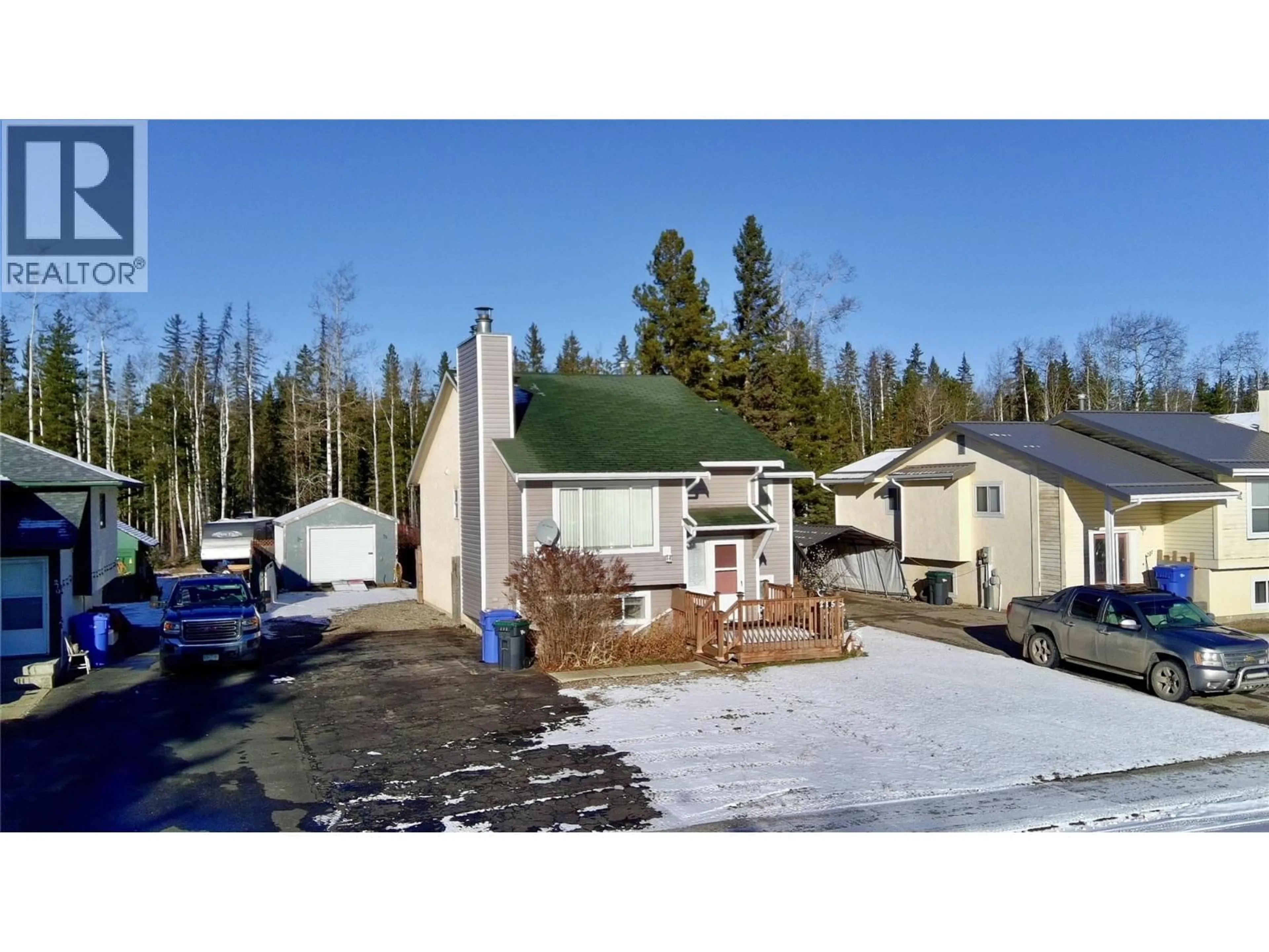 A pic from outside/outdoor area/front of a property/back of a property/a pic from drone, unknown for 215 PEACE RIVER CRESCENT, Tumbler Ridge British Columbia V0C2W0
