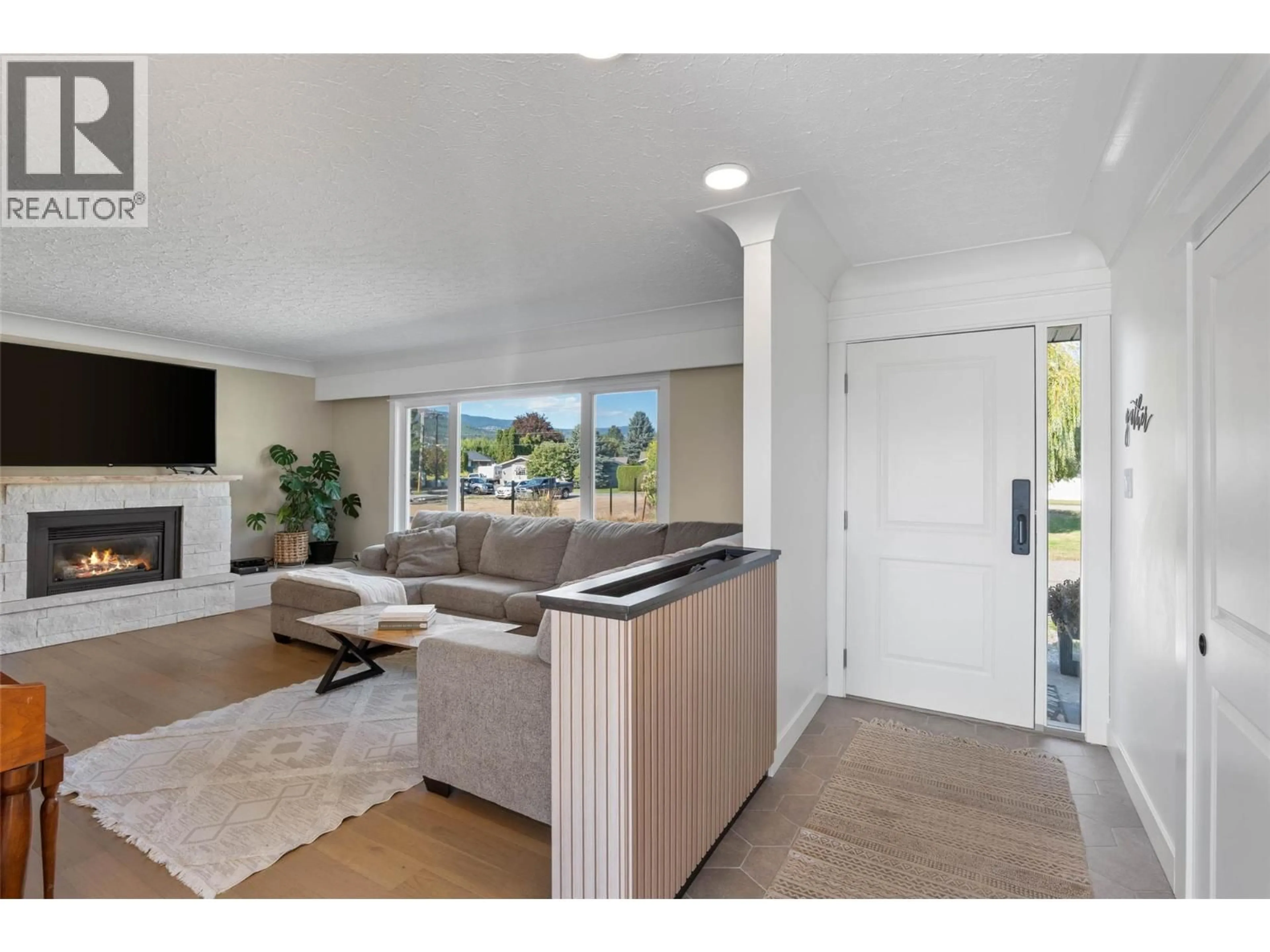 Open concept kitchen, unknown for 203 MATTOCH MCKEAGUE ROAD, Kamloops British Columbia V2H1L2