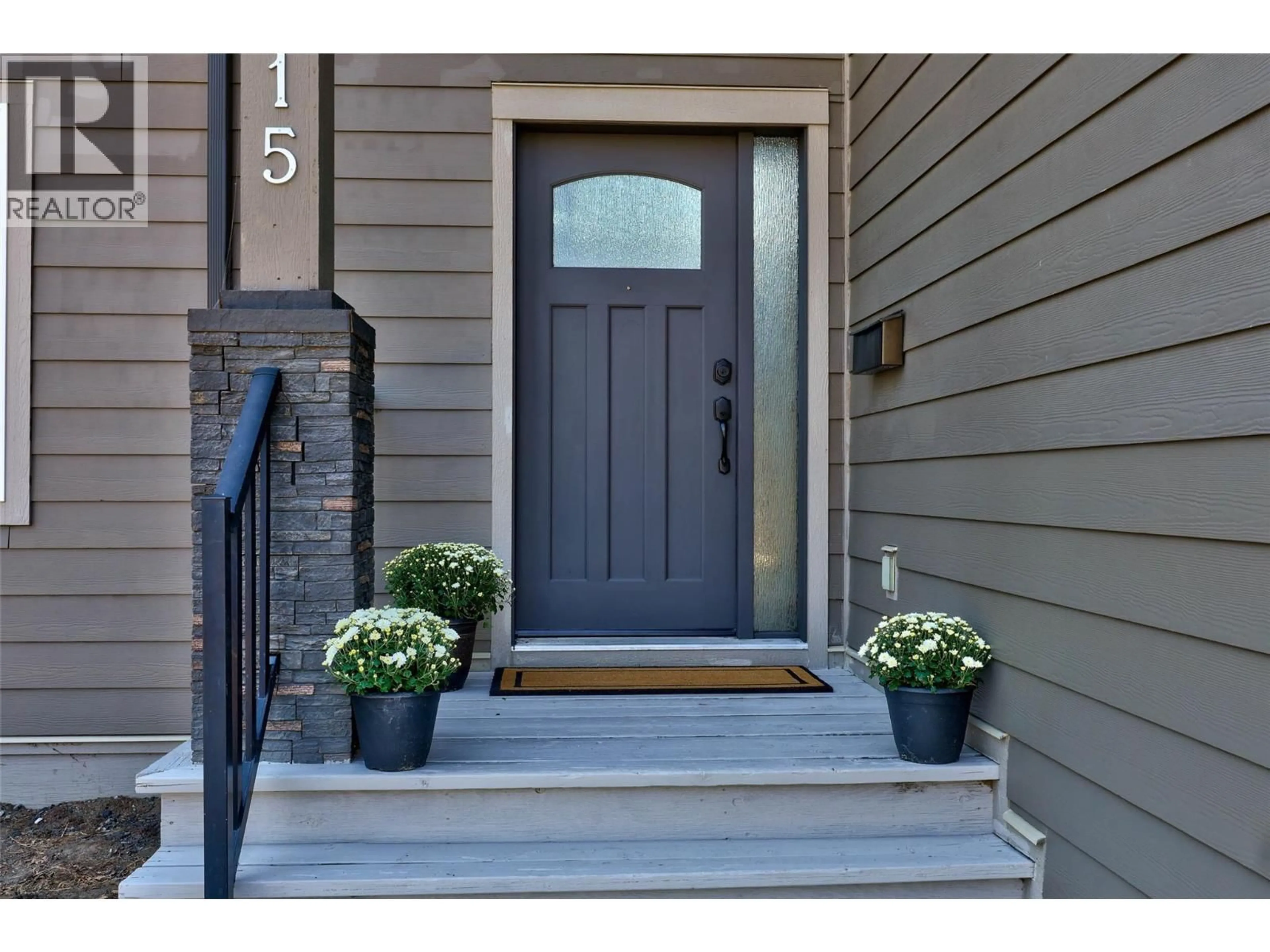 Indoor entryway for 615 ROSE AVENUE, Kamloops British Columbia V2B3T4