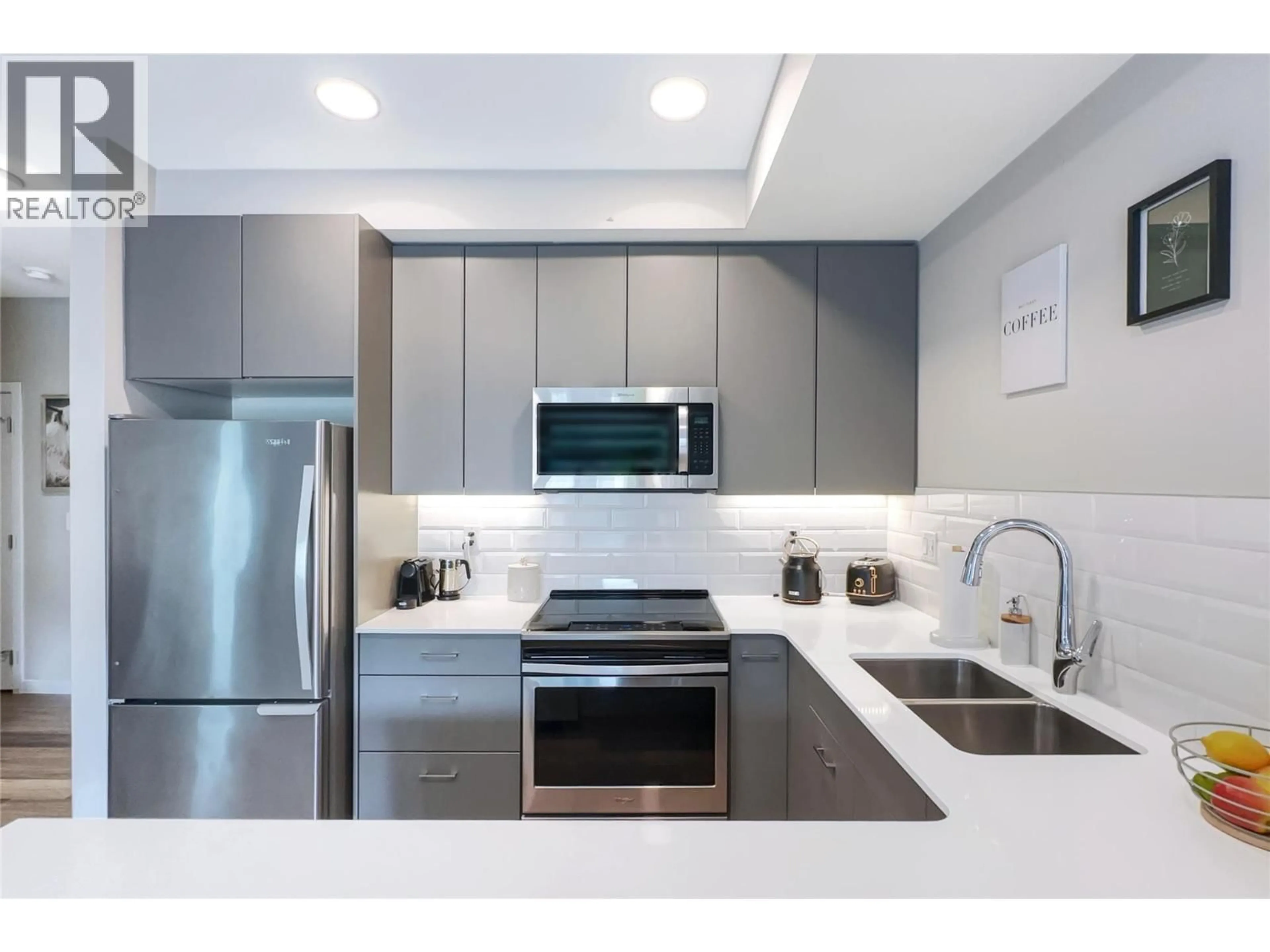 Standard kitchen, unknown for 219 - 722 VALLEY ROAD, Kelowna British Columbia V1V0E2