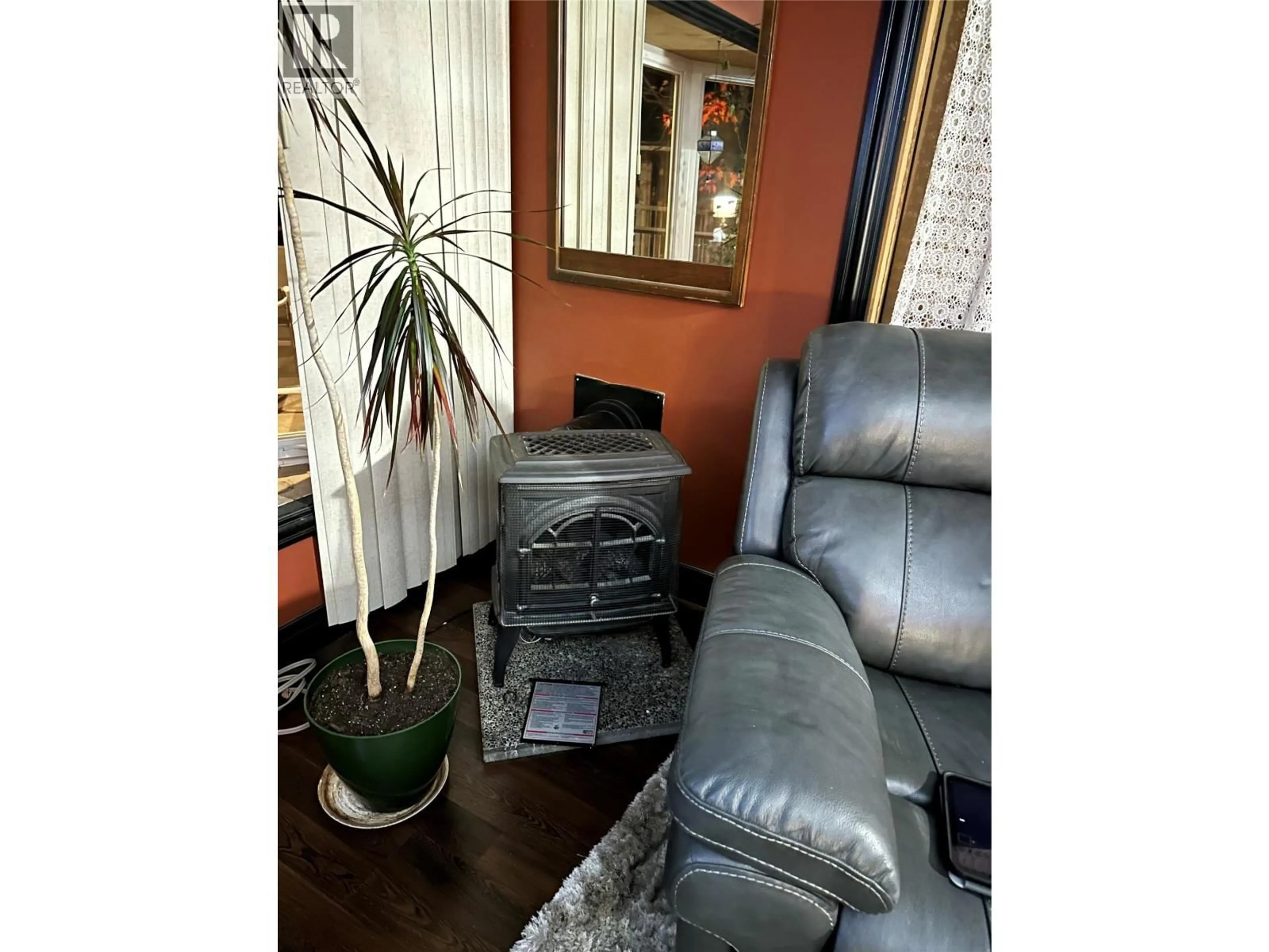 Living room with furniture, unknown for 19 - 2714 LOWER 6 MILE ROAD, Nelson British Columbia V1L6L4