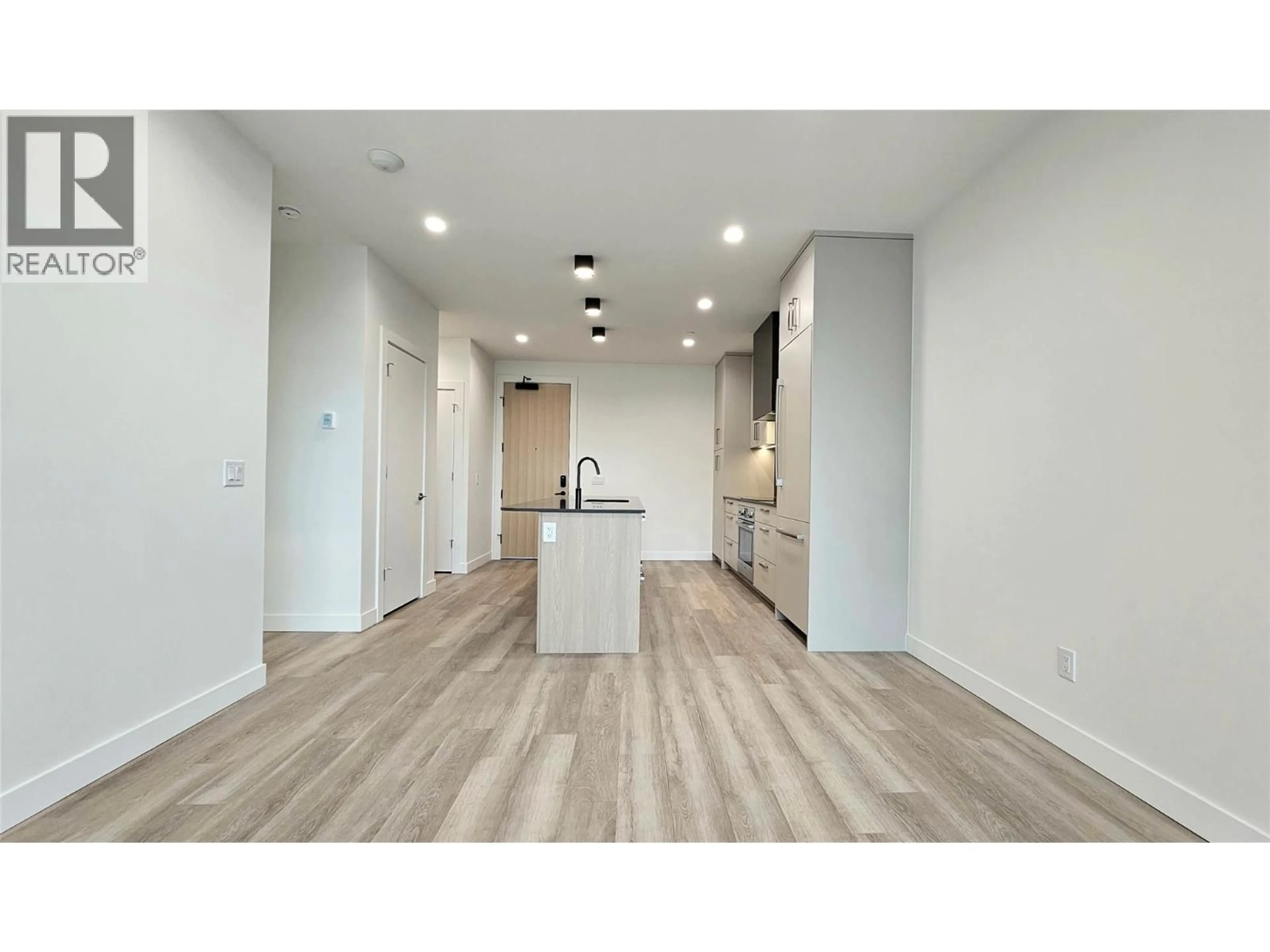 Open concept kitchen, unknown for 606 - 3340 LAKESHORE ROAD, Kelowna British Columbia V1W0H6