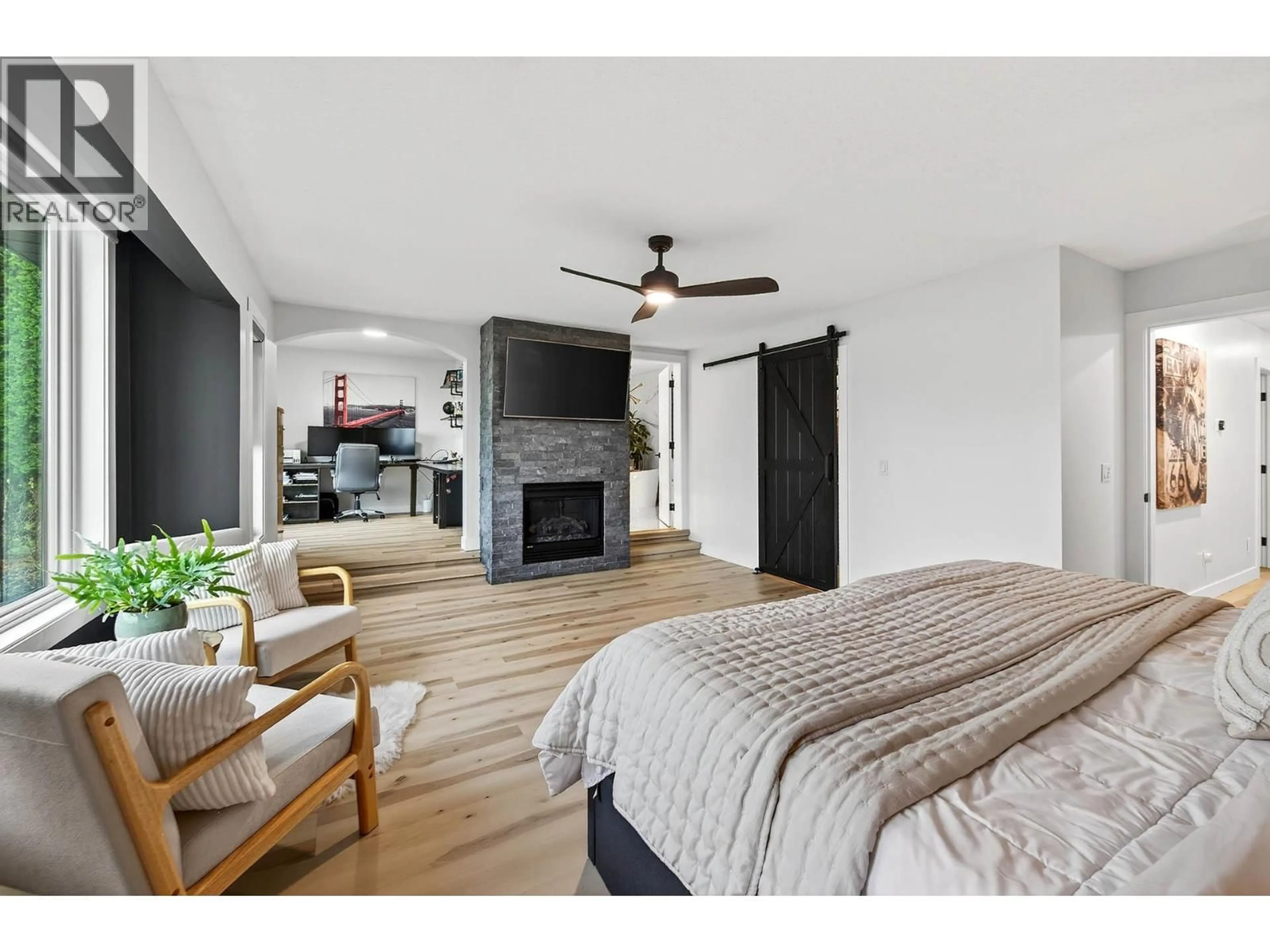 A pic of a room for 1095 LAUREL PLACE, Kamloops British Columbia V1S1R1