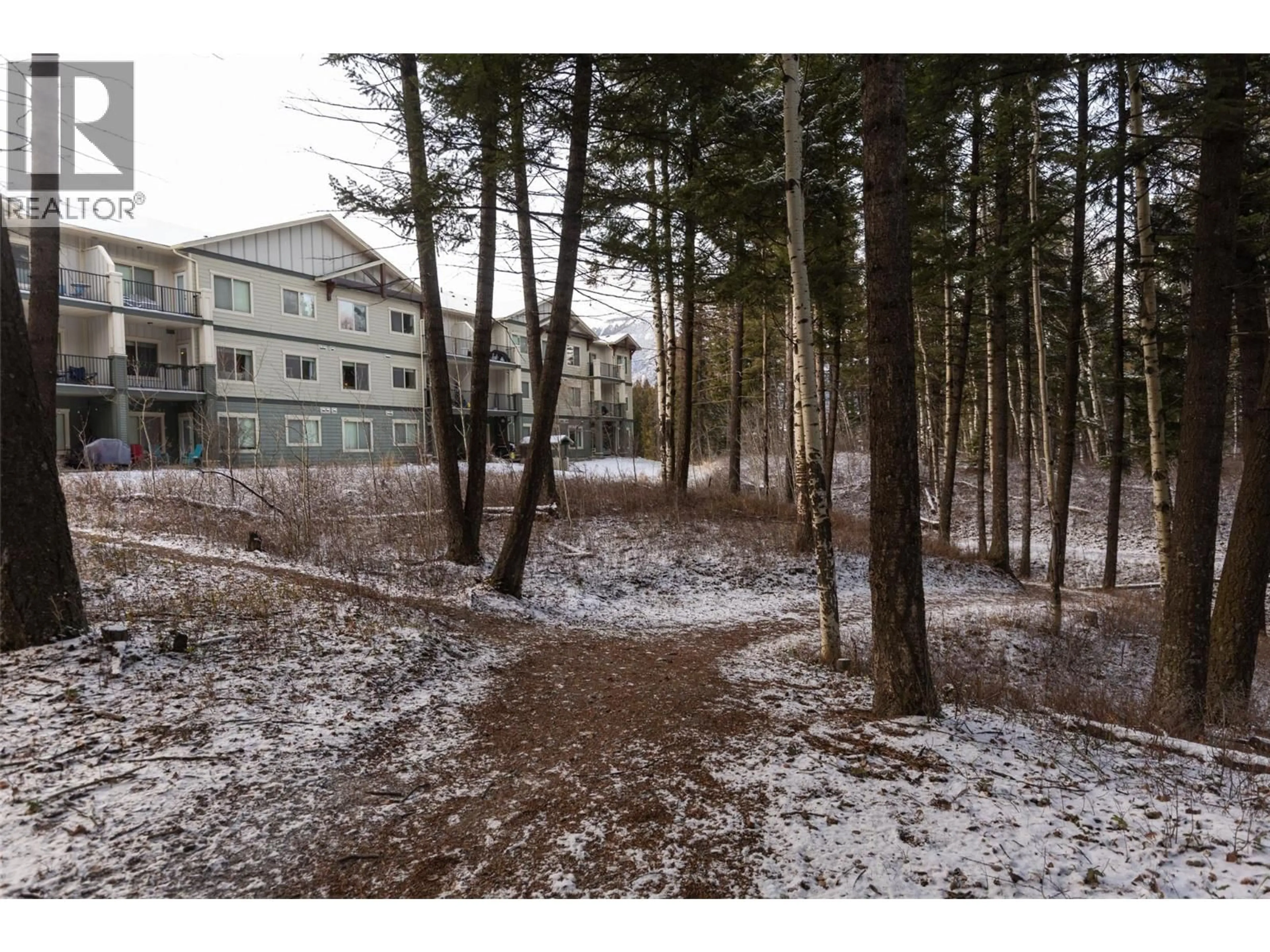 Blurry image for 104 - 1330 WHITEWOOD CRESCENT, Sparwood British Columbia V0B2G2